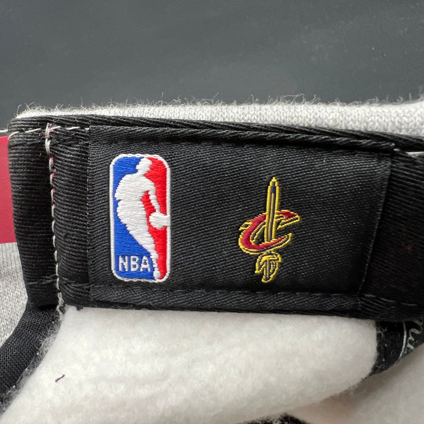 Mitchell & Ness Cavaliers Snapback Hat NBA Script Gray Red