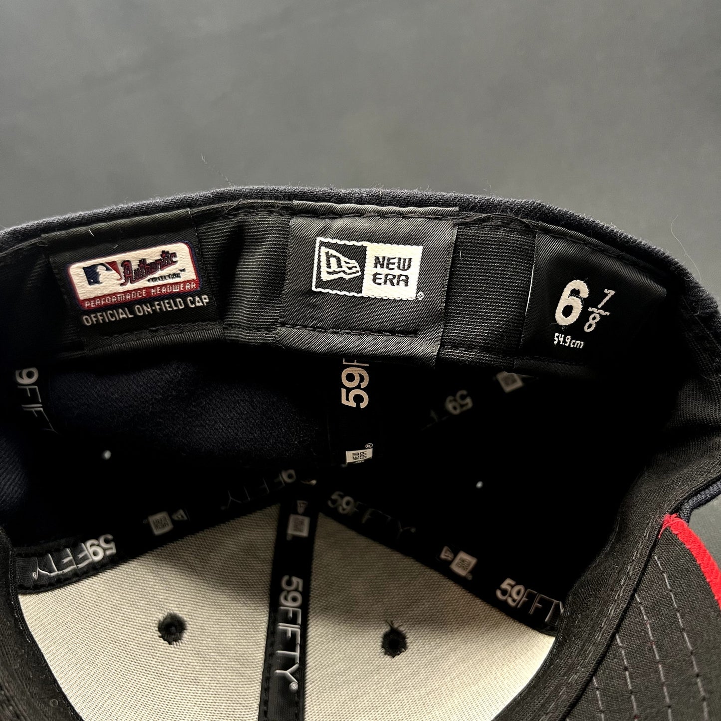 New Era 59FIFTY Atlanta Braves On-Field Fitted Hat 6 7/8 Navy Red MLB Cap