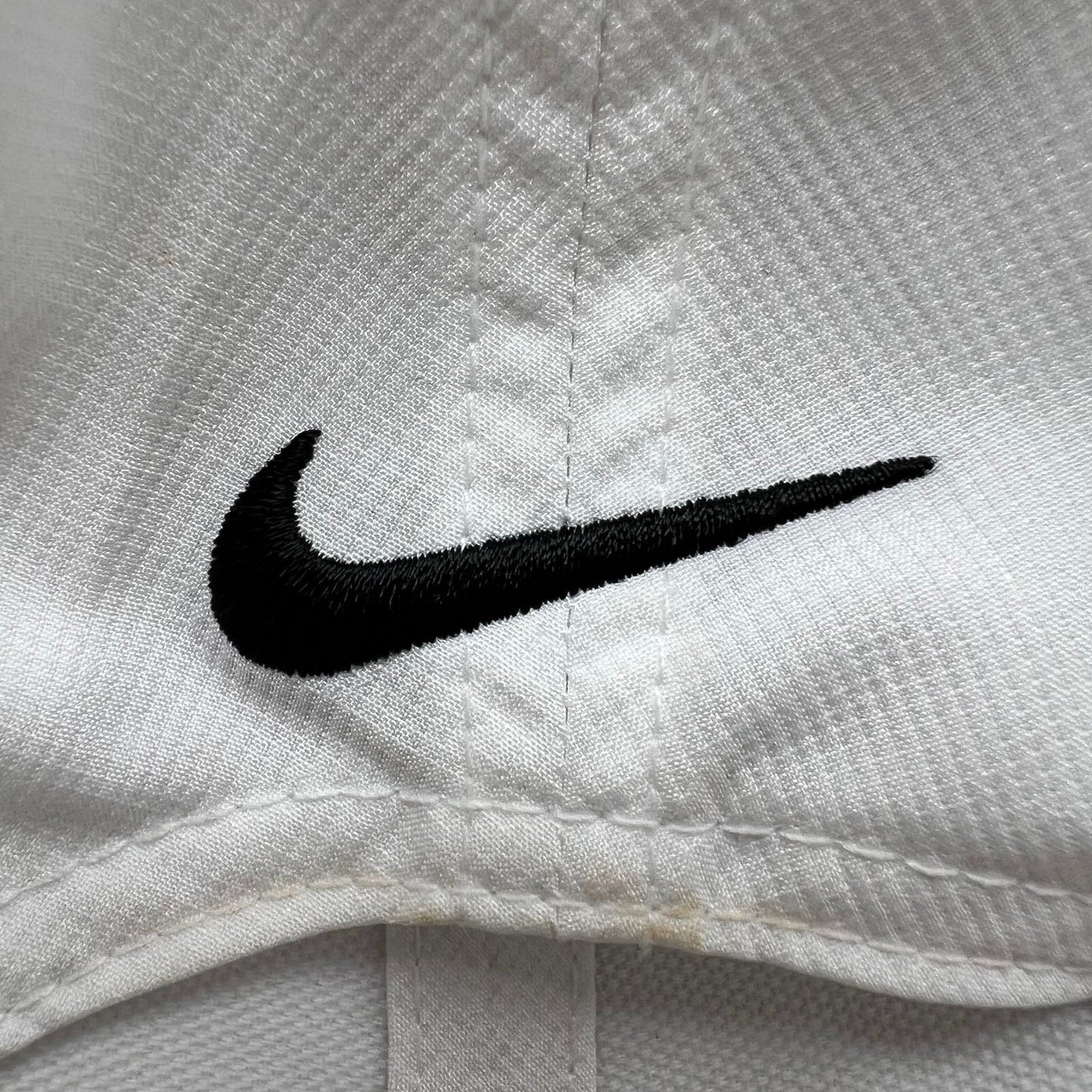 Disney Nike Legacy 91 Hat White D Logo Mickey Swoosh Cap