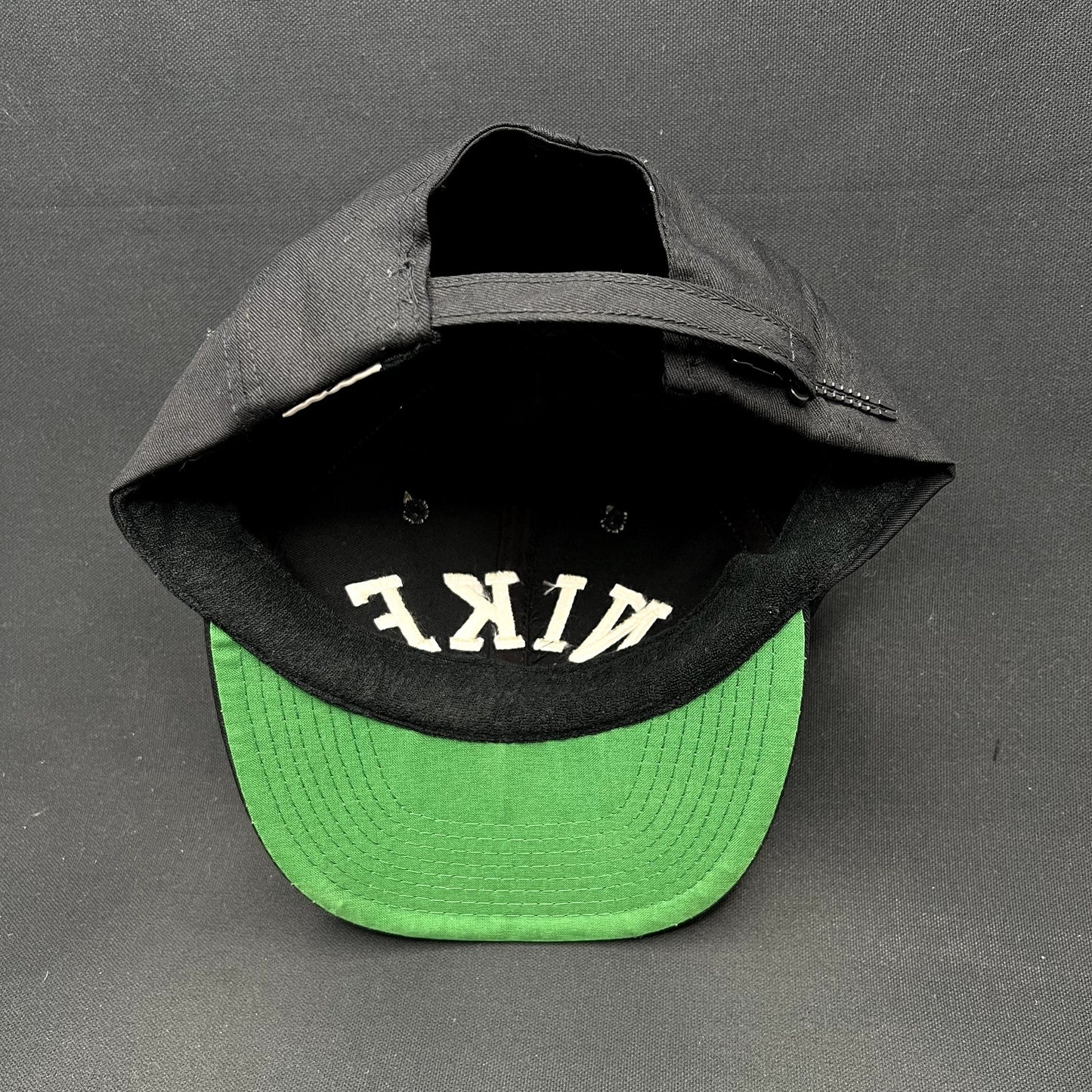Vintage Nike Arch Spellout Strapback Hat Black Green Undervisor Taiwan 80s 90s