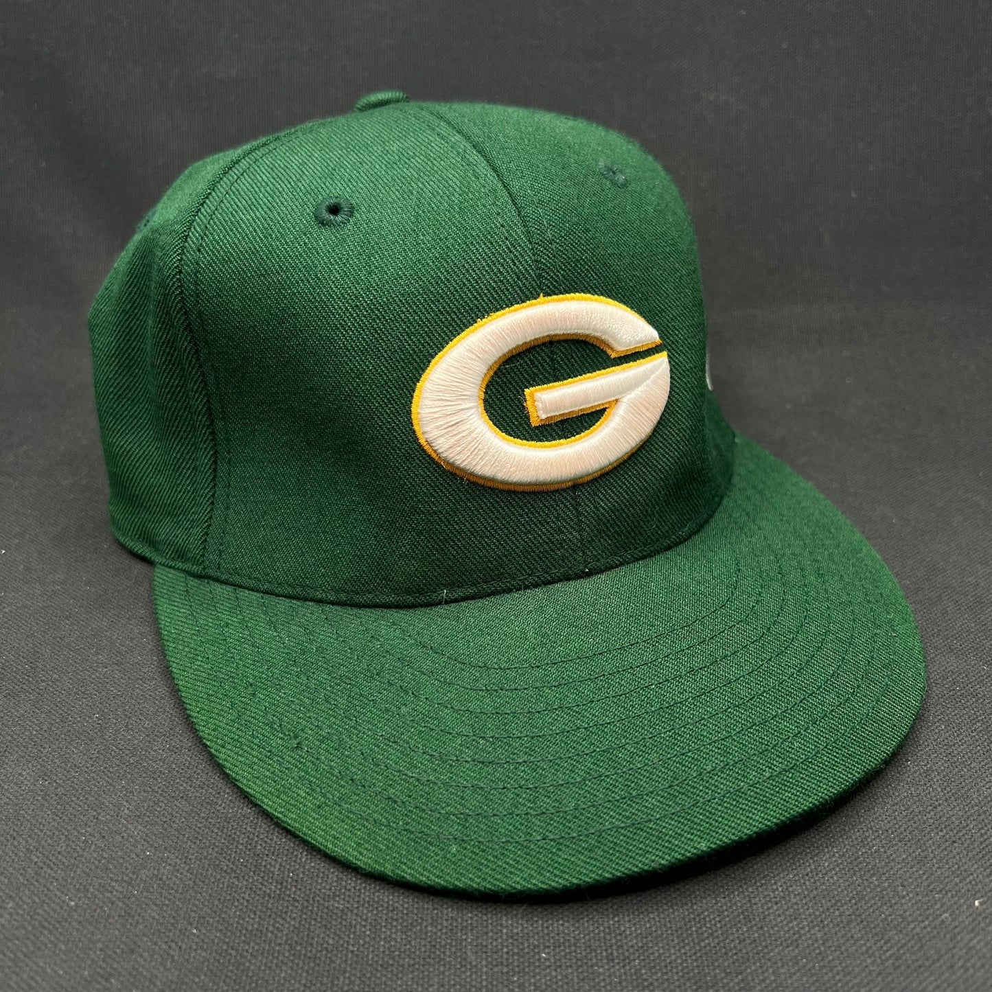 Vintage Green Bay Packers Reebok On-Field Fitted Hat Green