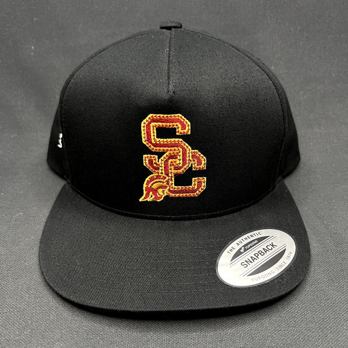 USC Trojans Alumni Yupoong Snapback Hat Black NCAA Football