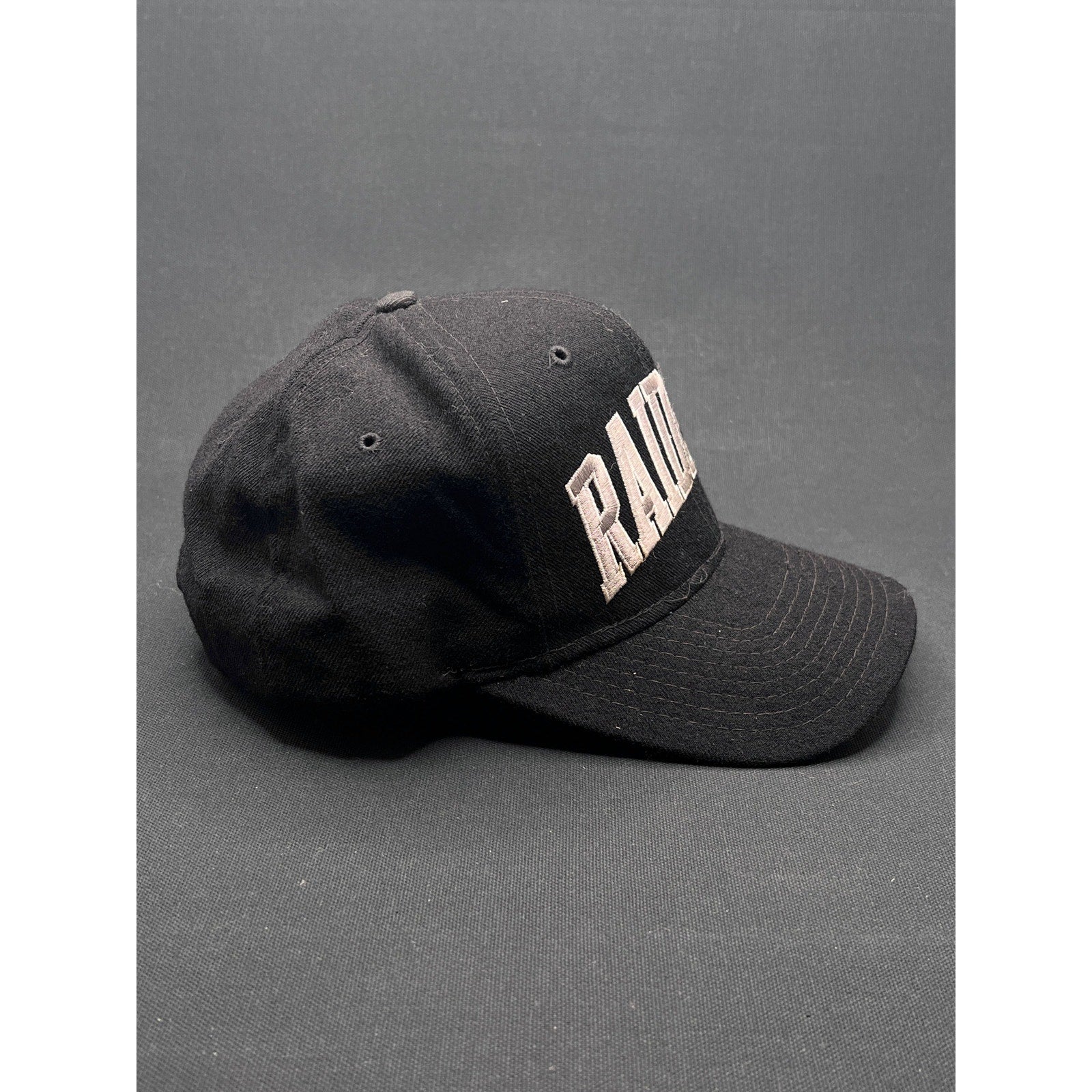 Vintage 1990s Raiders Arch Logo Starter Snapback – “The Natural” Wool Black/Silver