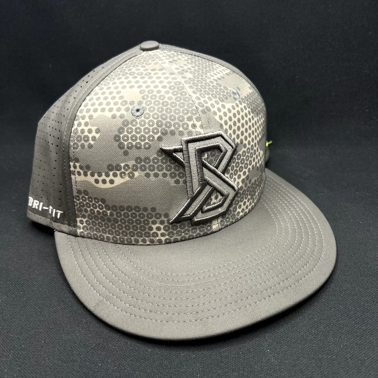 Nike Mike Trout Lunar Vapor Fitted Hat 7 1/4 Gray Camo Dri-FIT Baseball Cap