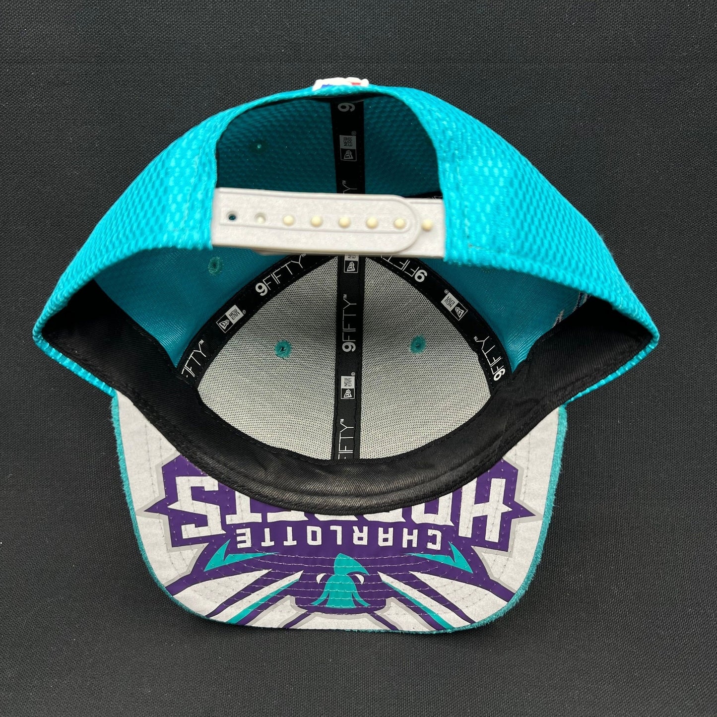 Charlotte Hornets New Era 9FIFTY On Court Snapback Teal NBA Hat