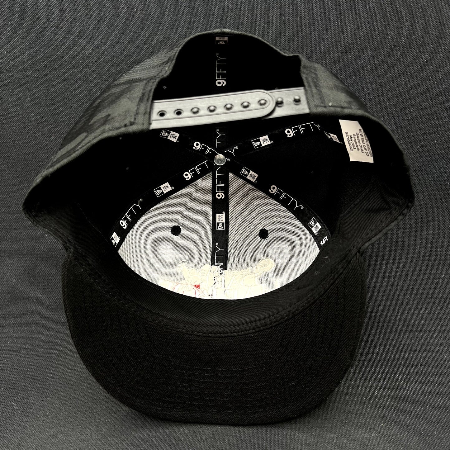 Queen Mary’s Dark Harbor Halloween Event New Era 9FIFTY Snapback Hat