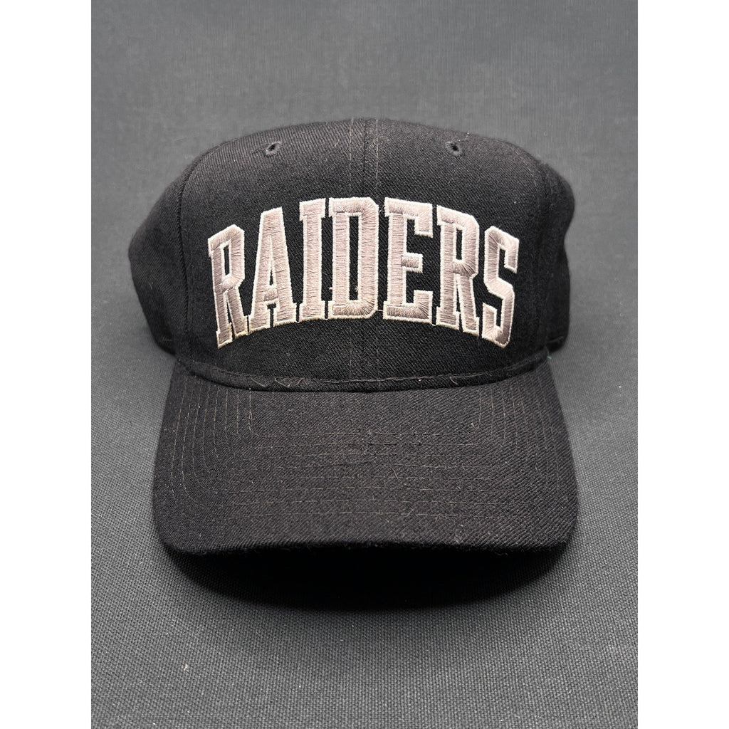 Vintage 1990s Raiders Arch Logo Starter Snapback – “The Natural” Wool Black/Silver