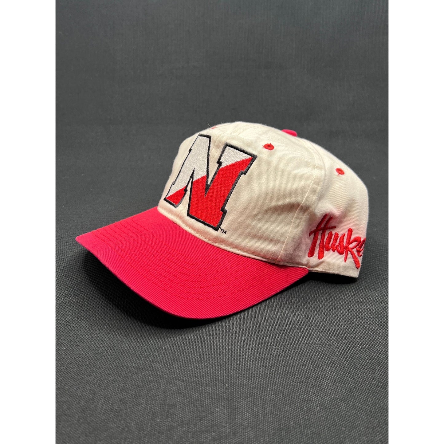 Vintage Nebraska Cornhuskers “N” Snapback Hat Red Brim NCAA (Color Bled)