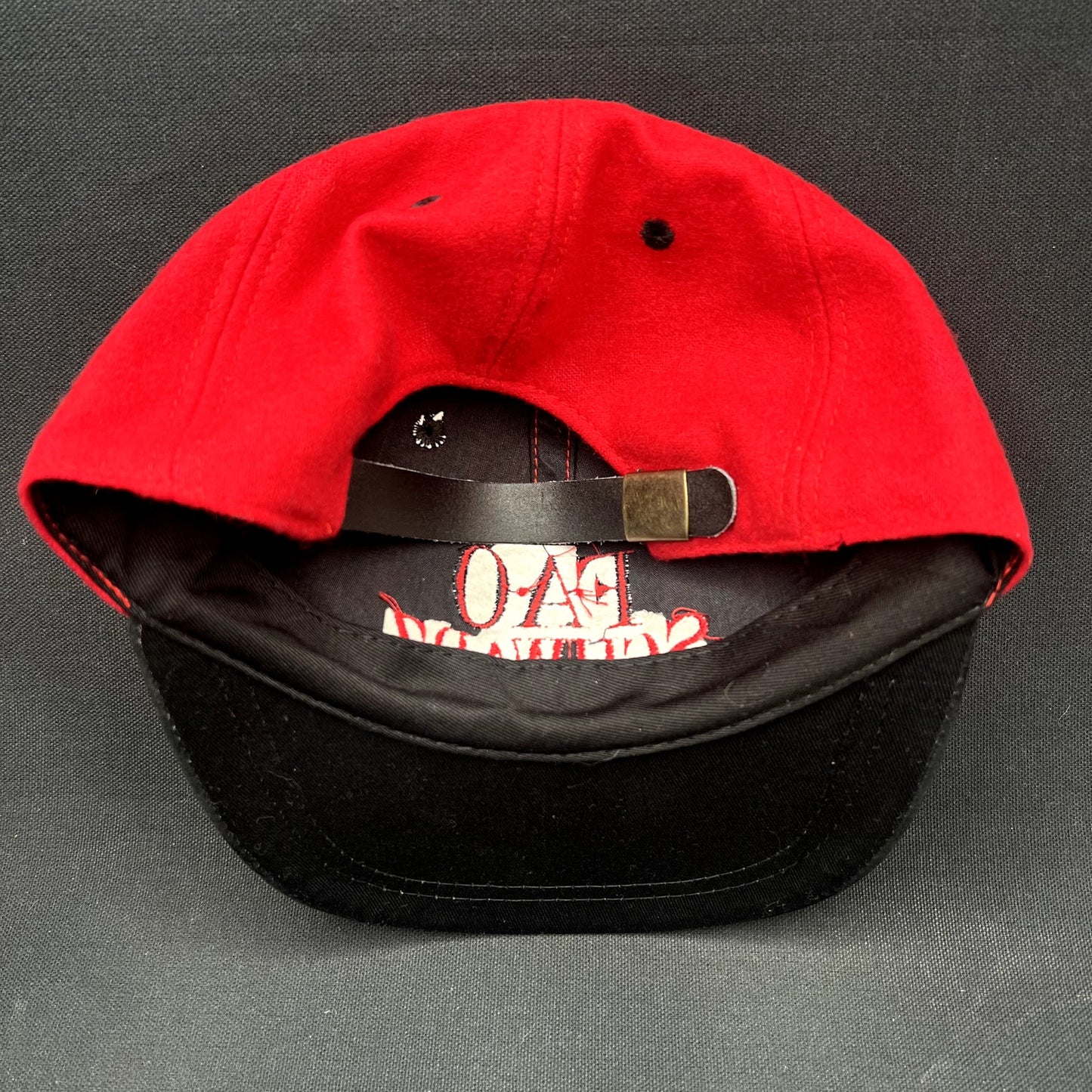 YOUTH Vintage FAO Schwarz Strapback Hat Wool Red Black