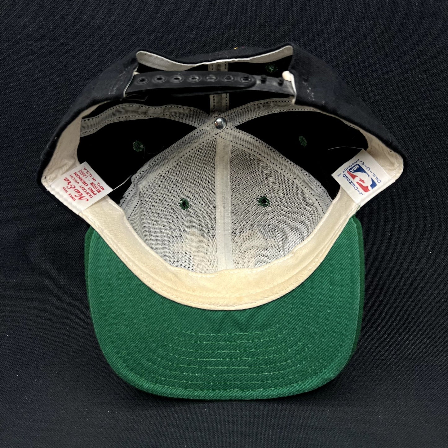Vintage Milwaukee Bucks NBA Snapback Hat New Era USA Made Pro Design
