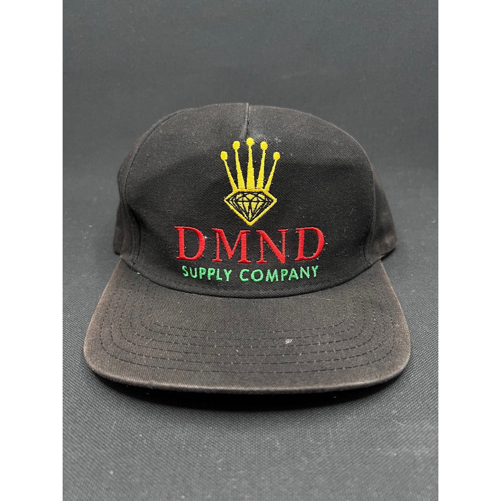 Vintage Diamond Supply Co. DMND Snapback Hat – Rolex Crown Parody Logo (Black/Green Underbrim)
