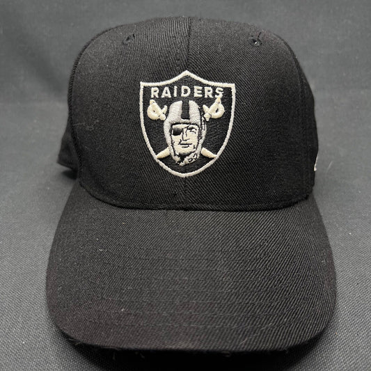 7 1/8 Oakland Raiders NFL On-Field Reebok Fitted Hat Black Size