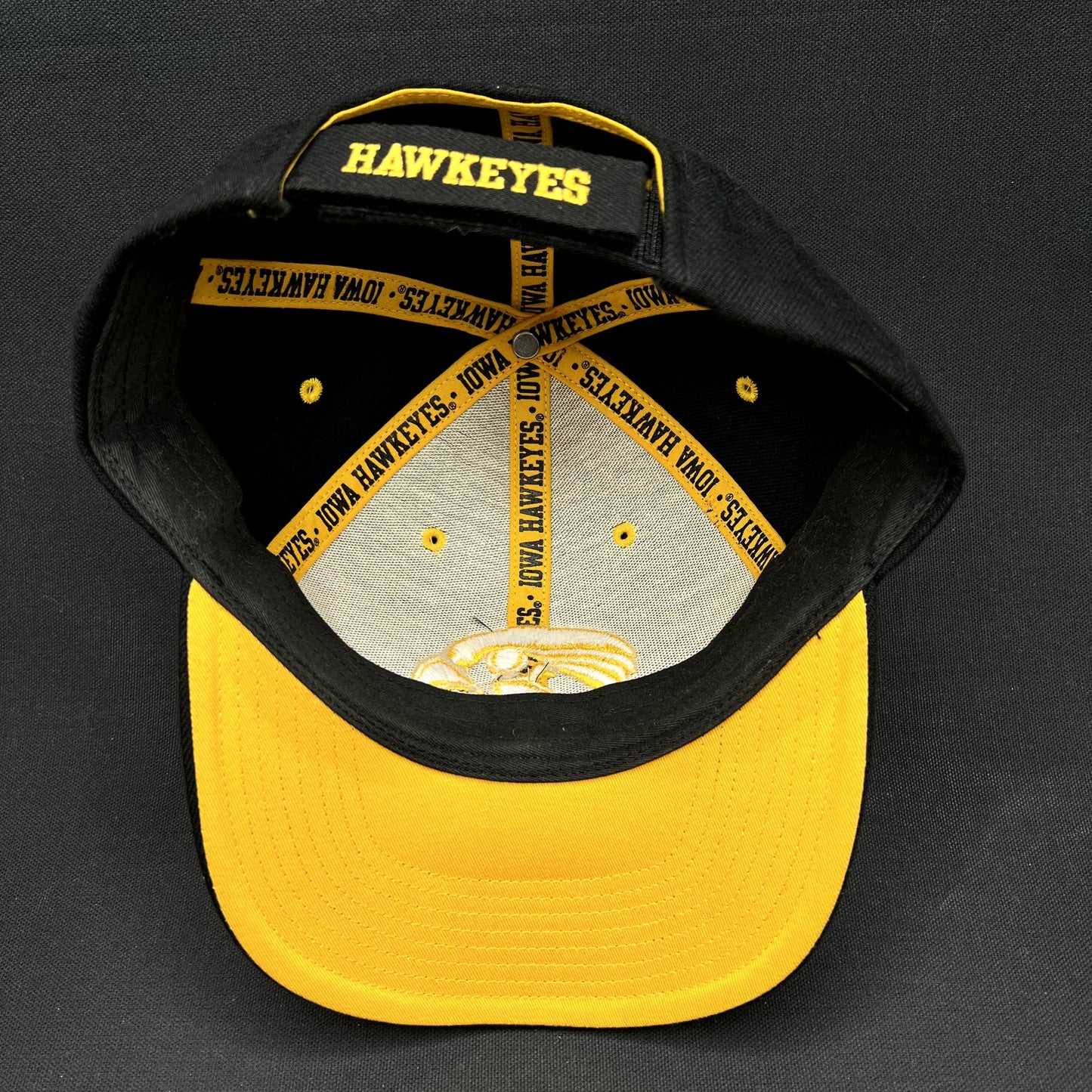 Vintage Nike Iowa Hawkeyes Strapback Hat Black Yellow Team Sports Cap