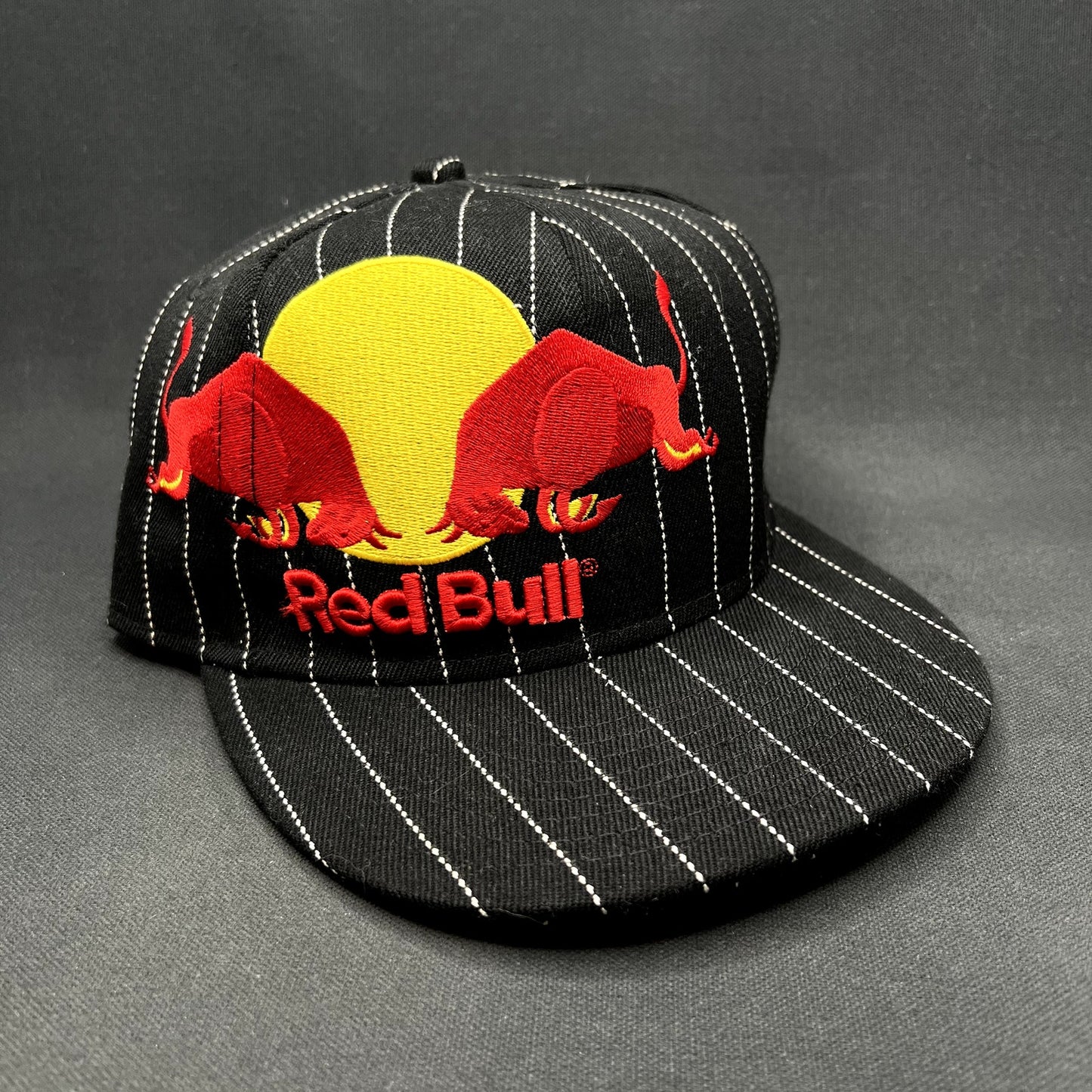 New Era 59FIFTY Red Bull Pinstripe Fitted Hat Black White Size 7 1/4