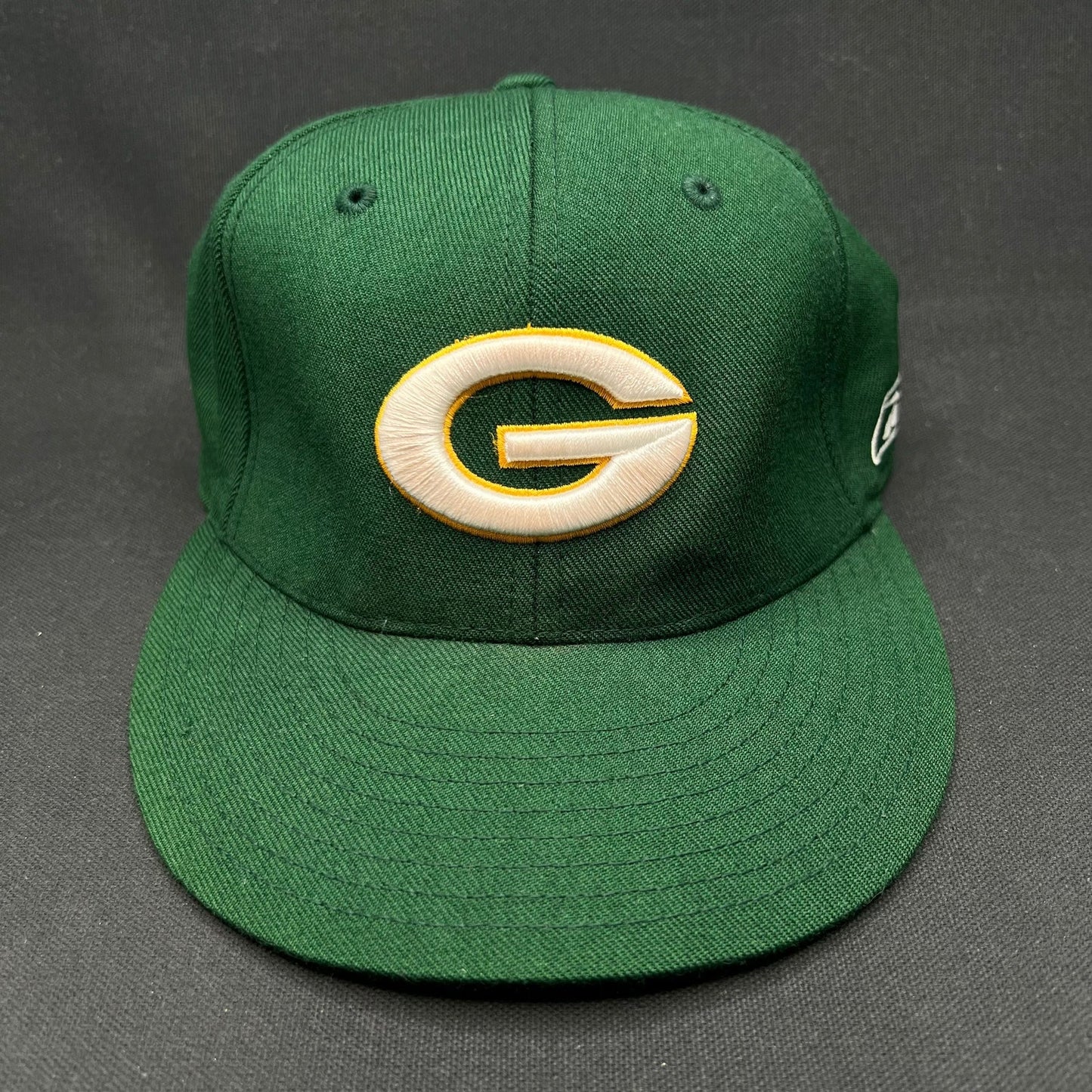 Vintage Green Bay Packers Reebok On-Field Fitted Hat Green