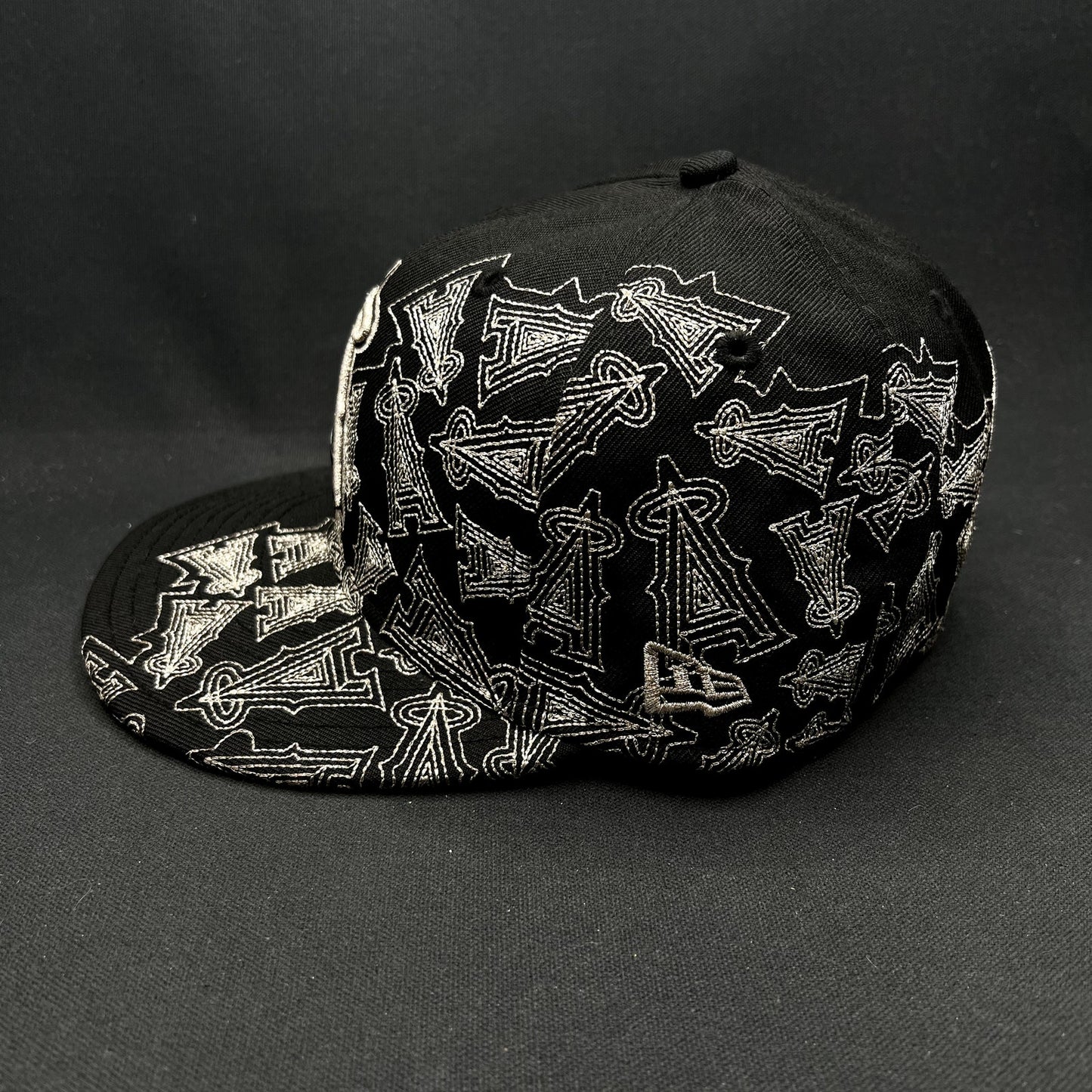 New Era 59FIFTY Los Angeles Angels Fitted Hat Size 7 Black MLB