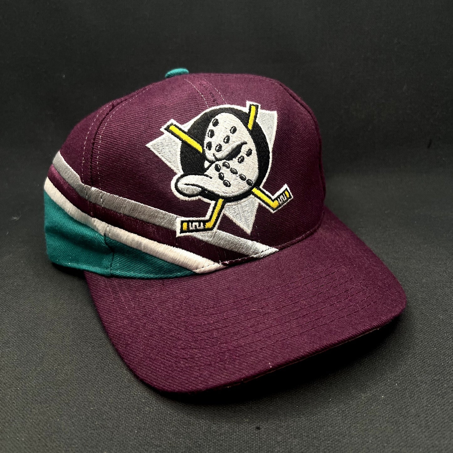 Vintage Anaheim Mighty Ducks Apex One Wave Snapback Hat NHL Disney Taiwan