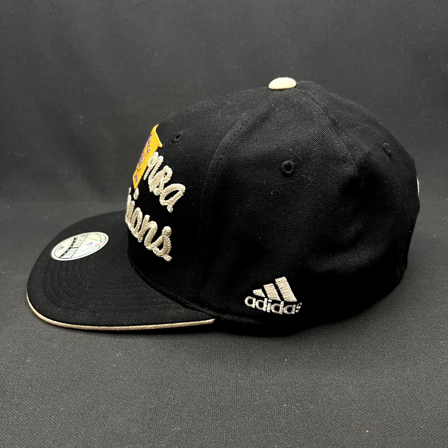 2010 NBA Finals Champions Lakers Locker Room Flex Hat OSFA