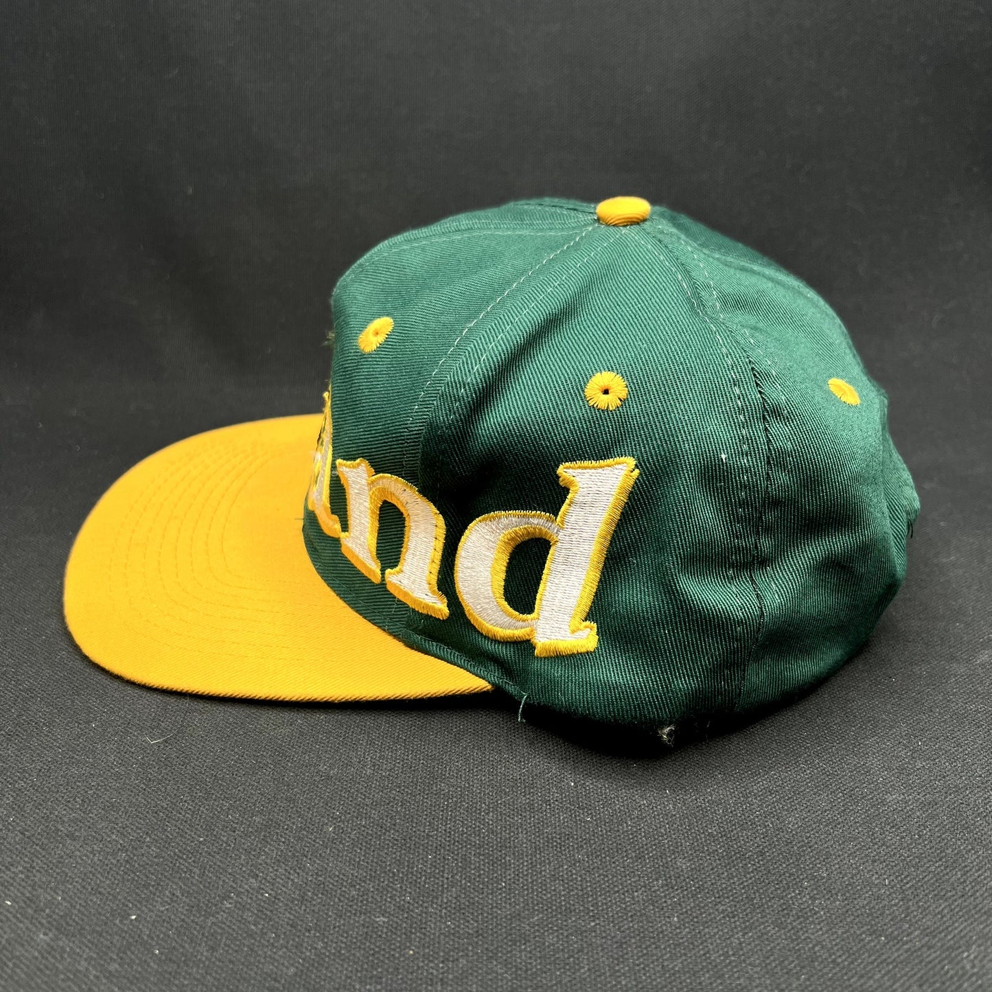 Vintage 90s Oakland A’s Logo 7 Snapback Hat Script Big Logo Green Yellow