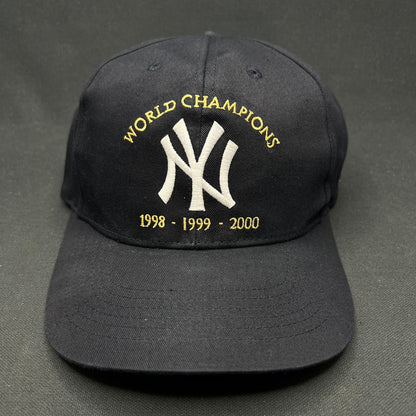 Vintage New York Yankees 3-Peat World Champions Snapback 1998-2000