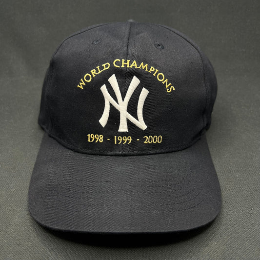 Vintage New York Yankees 3-Peat World Champions Snapback 1998-2000