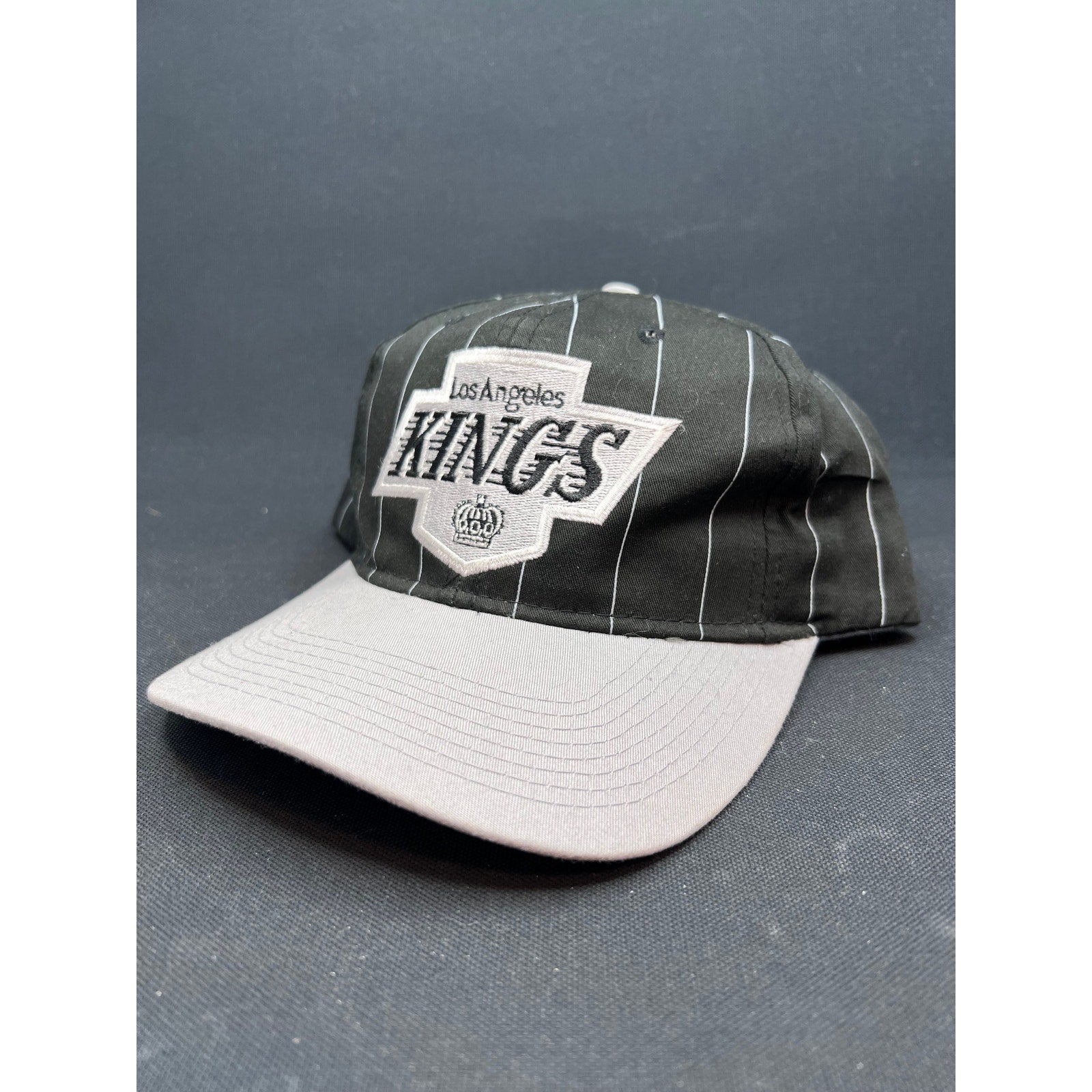 Vintage LA Kings 90's Starter NHL Snapback Hat Black Pinstripe Gray Brim Korea
