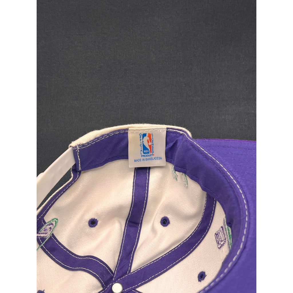 Vintage 1990s Milwaukee Bucks Snapback Hat Purple/White – Pro Player NBA