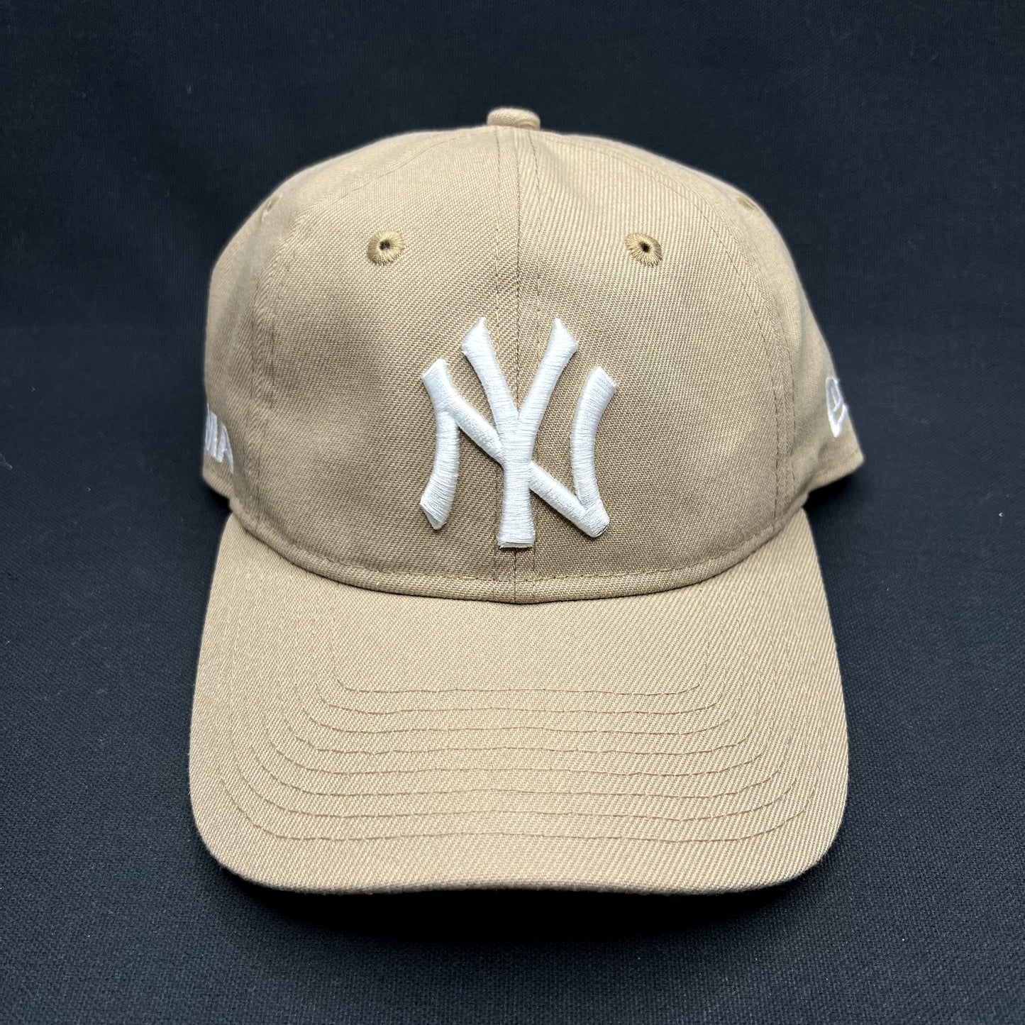 New Era 9TWENTY MoMA New York Yankees Strapback Hat Khaki
