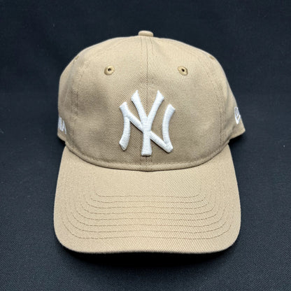New Era 9TWENTY MoMA New York Yankees Strapback Hat Khaki