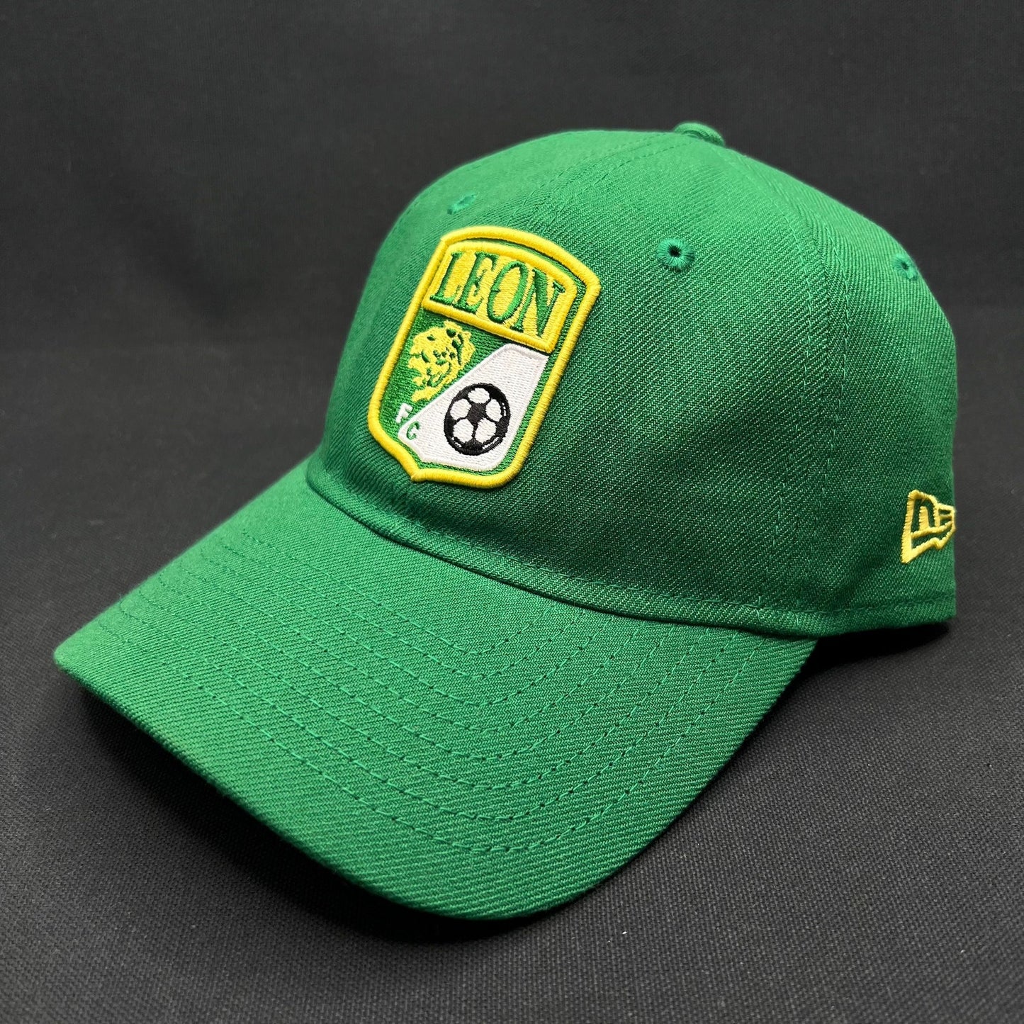 LEON FC Soccer Crest Green Strapback Hat – New Era 9TWENTY