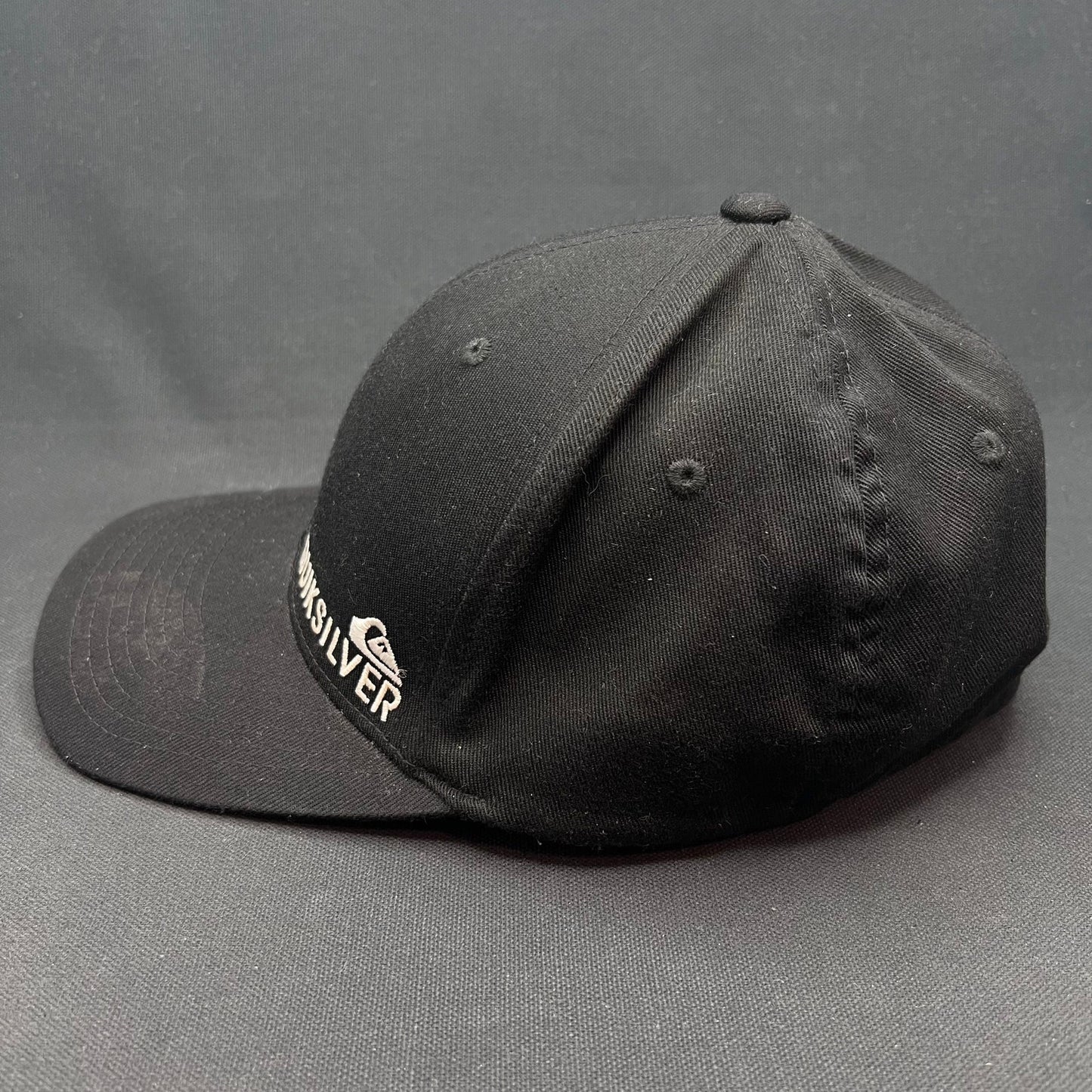 Y2K Quiksilver Flexfit Fitted Hat Black Surf Skate Cap L/XL