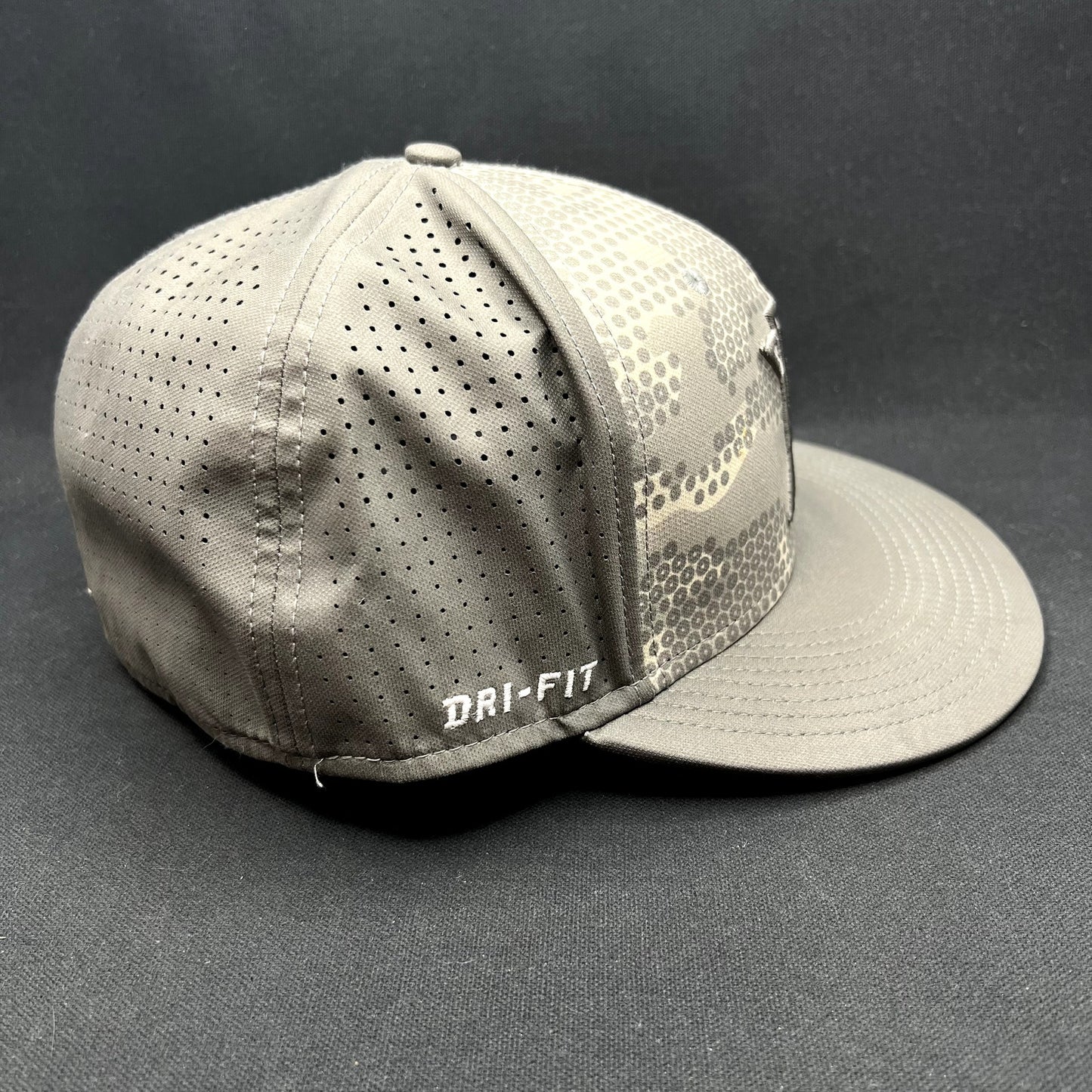 Nike Mike Trout Lunar Vapor Fitted Hat 7 1/4 Gray Camo Dri-FIT Baseball Cap