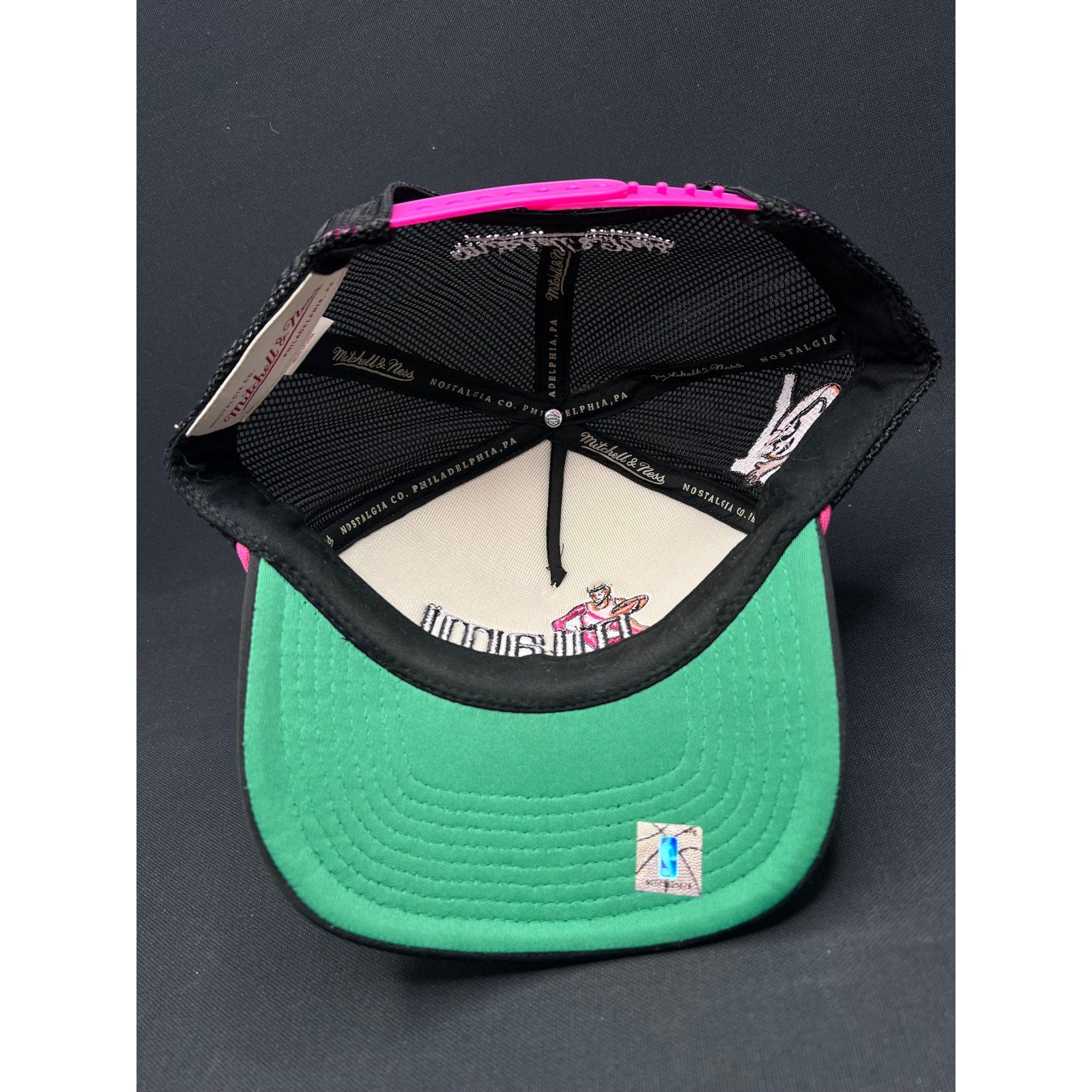 Mitchell & Ness Miami Floridians Throwback Rope Snapback – Pink Rope, Mesh Back, Vintage ABA Style