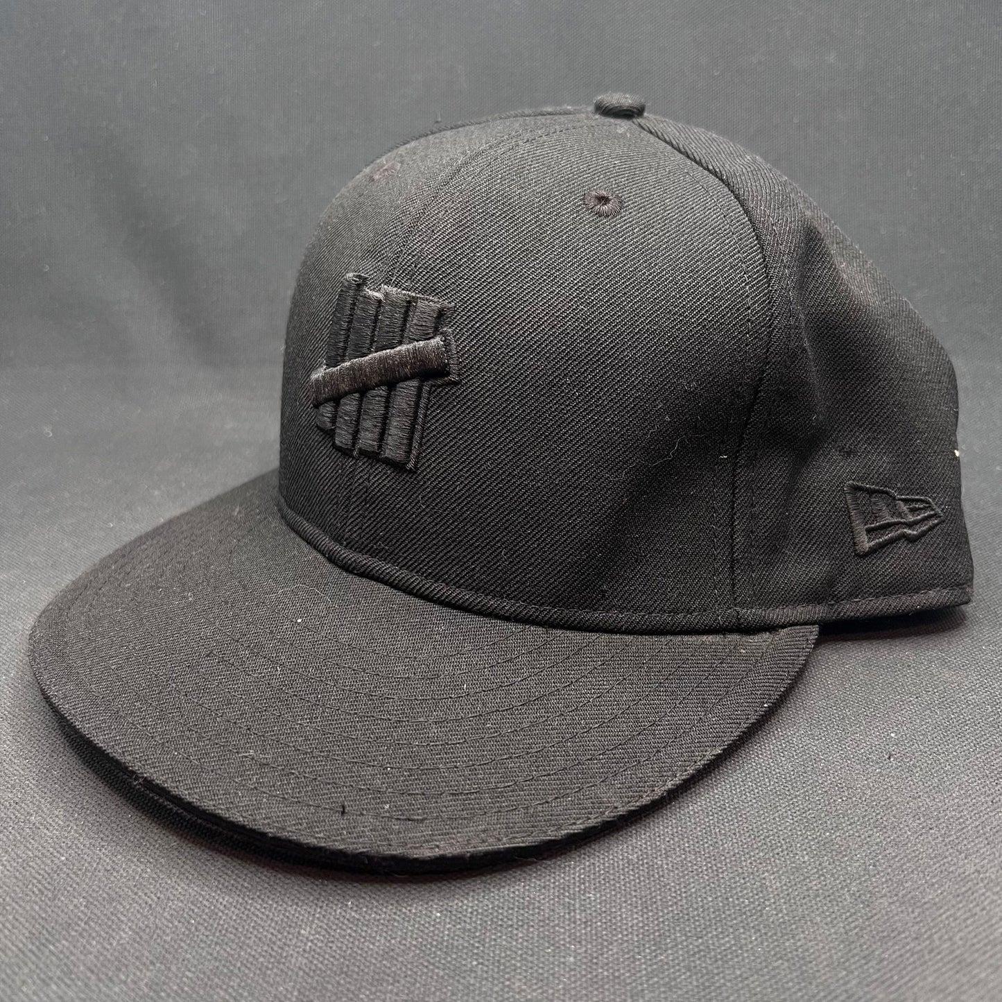 Undefeated 5 Strike Logo New Era 59FIFTY Fitted Hat Black M/L