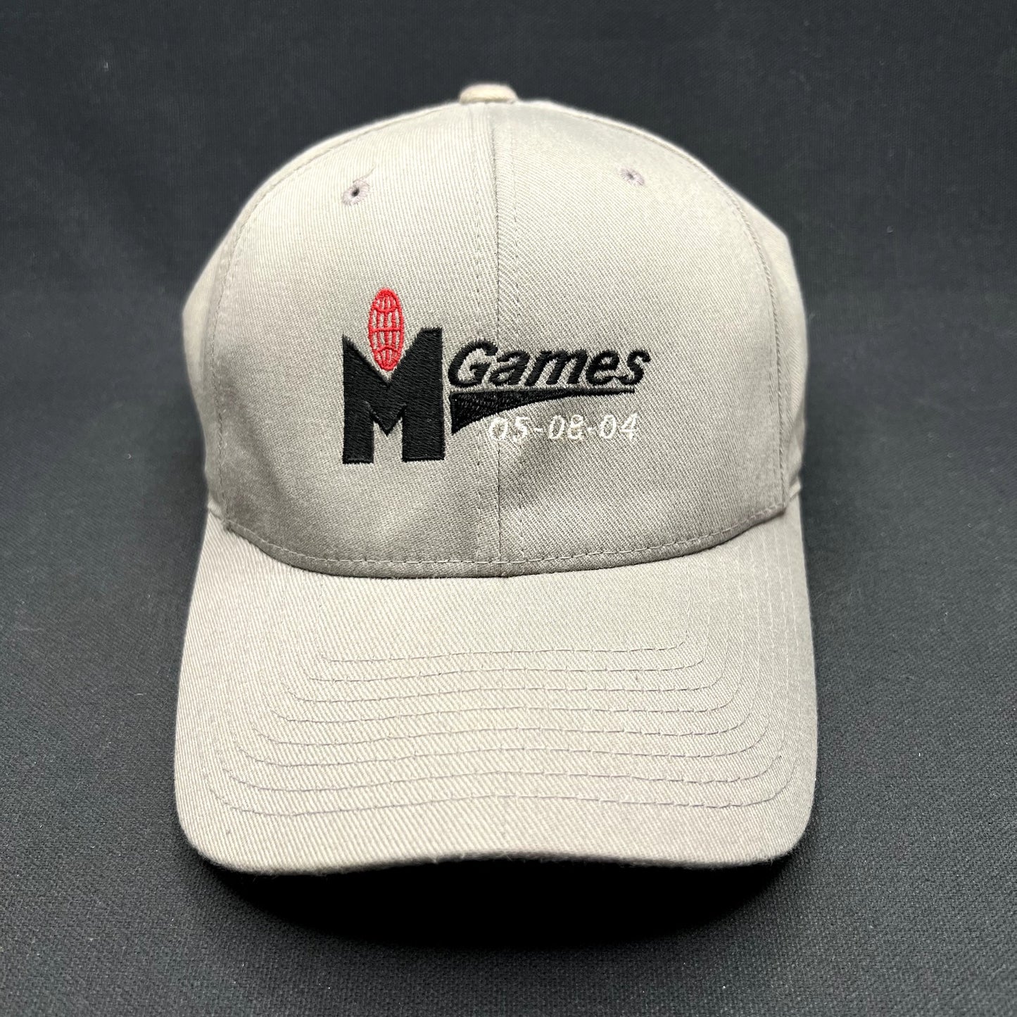 M Games 2004 Flexfit Hat S/M Gray Event Cap Yupoong Flexfit