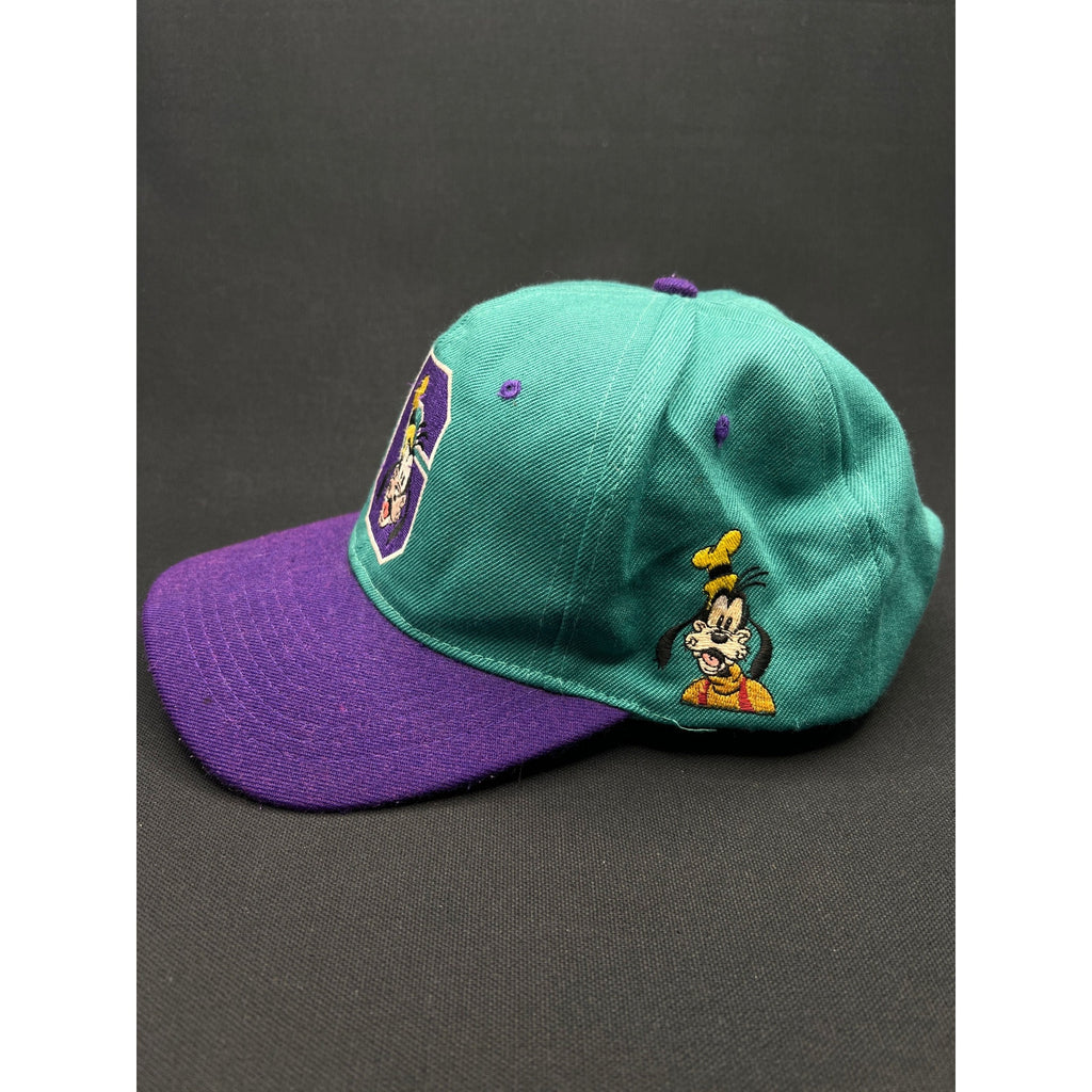 Vintage 1990s Goofy “G” Hat – Teal & Purple Snapback by Mickey Unlimited (Disney)