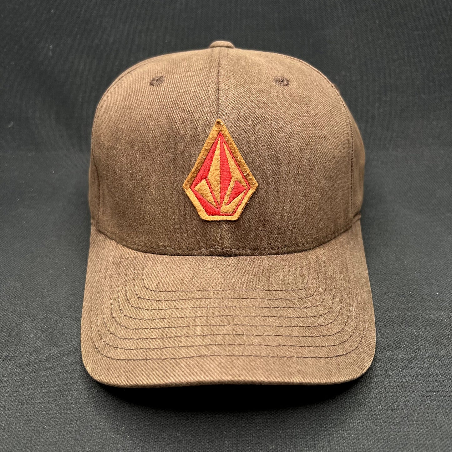 Y2K Volcom Stone Logo Brown Flexfit Skate Surf Hat S/M
