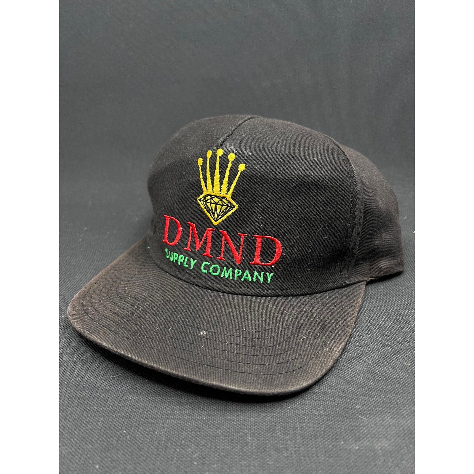 Vintage Diamond Supply Co. DMND Snapback Hat – Rolex Crown Parody Logo (Black/Green Underbrim)