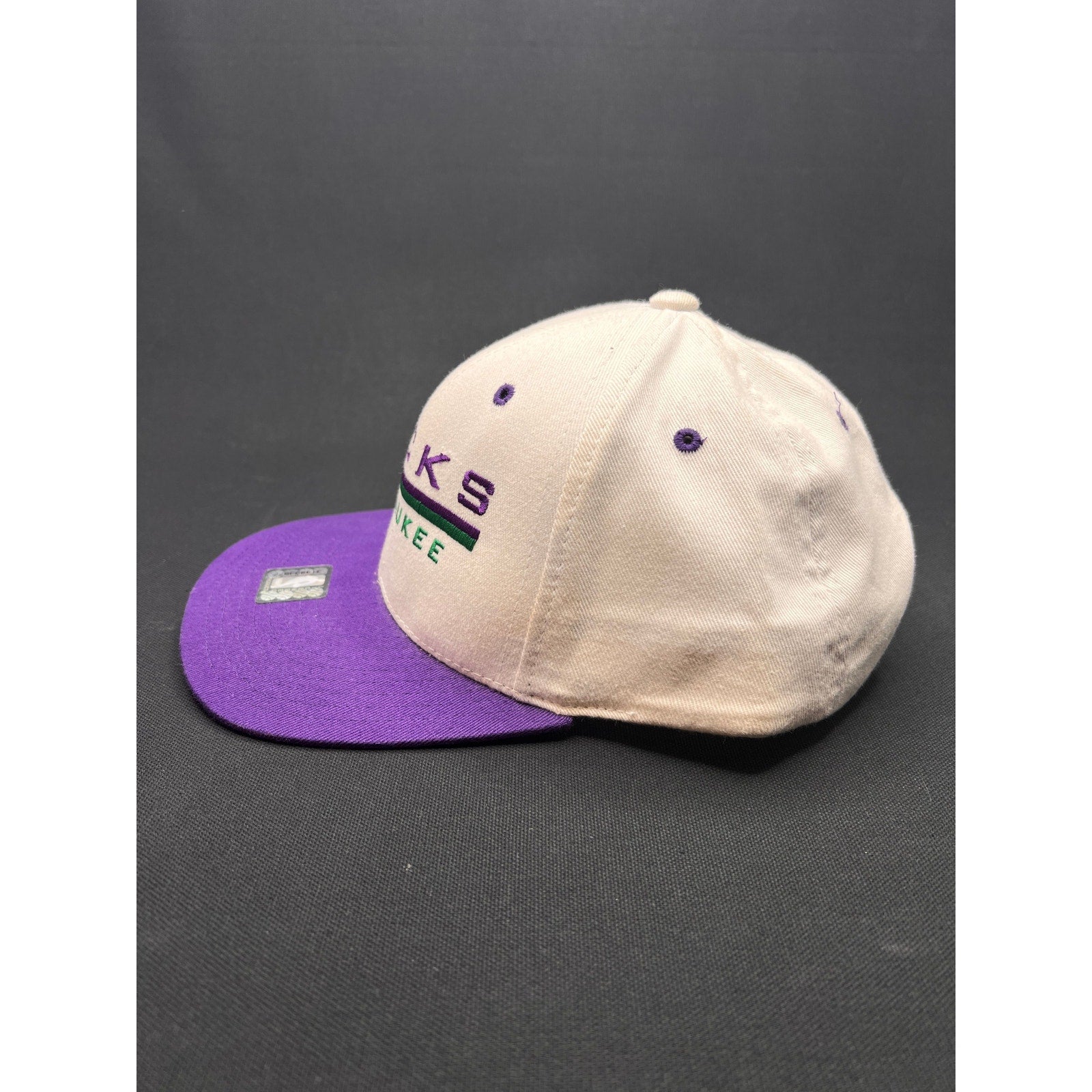 Vintage 1990s Milwaukee Bucks Snapback Hat Purple/White – Pro Player NBA