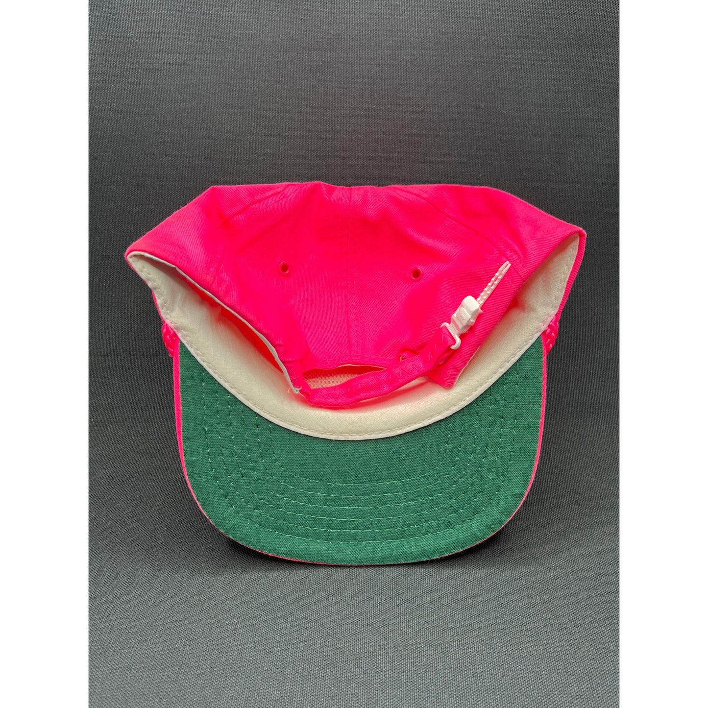 Vintage 1980s Norway Beach Cass Lake Minnesota Zipperback Hat – Neon Pink Rope