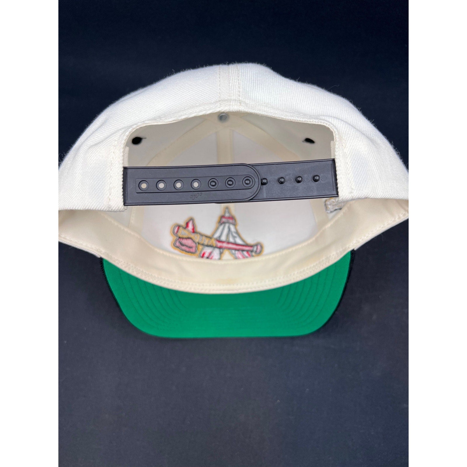 Atlanta Braves 2021 World Series Champions Snapback Hat Yupoong Cream