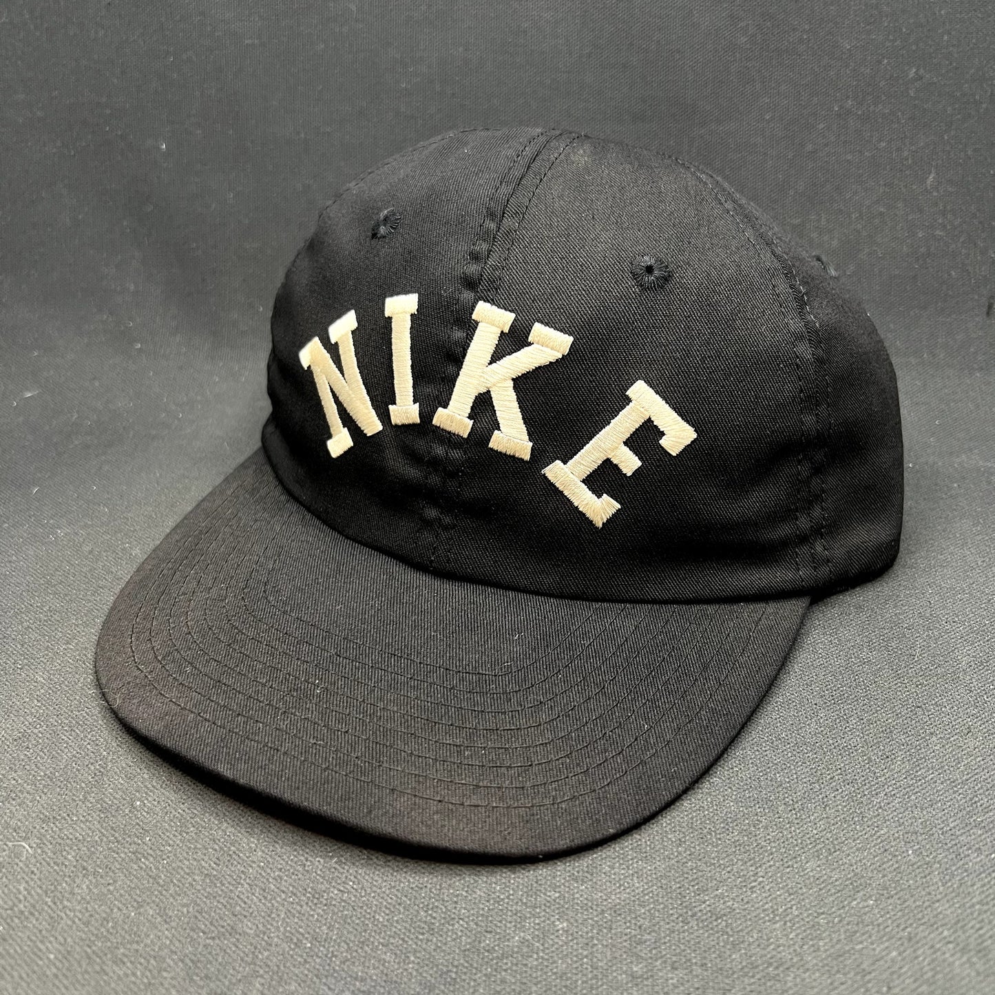 Vintage Nike Arch Spellout Strapback Hat Black Green Undervisor Taiwan 80s 90s