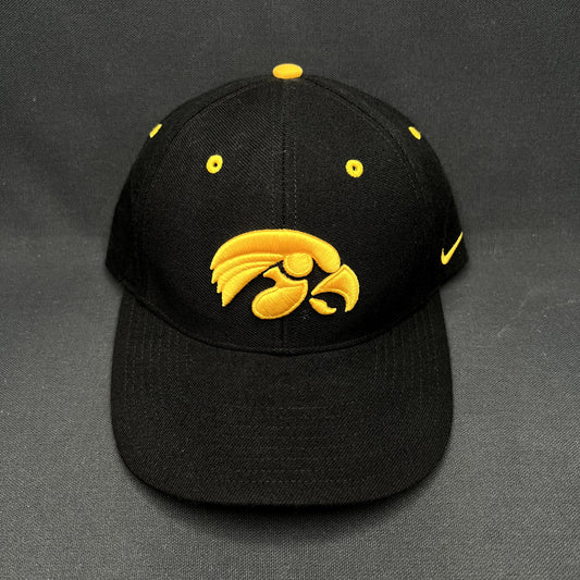 Vintage Nike Iowa Hawkeyes Strapback Hat Black Yellow Team Sports Cap