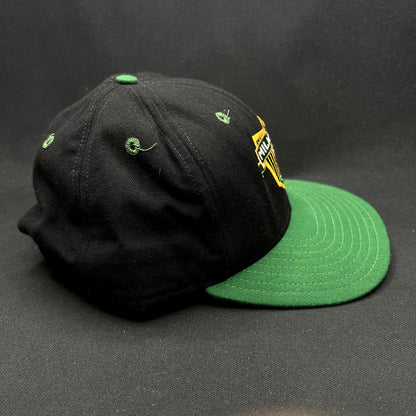 Vintage Milwaukee Bucks NBA Snapback Hat New Era USA Made Pro Design