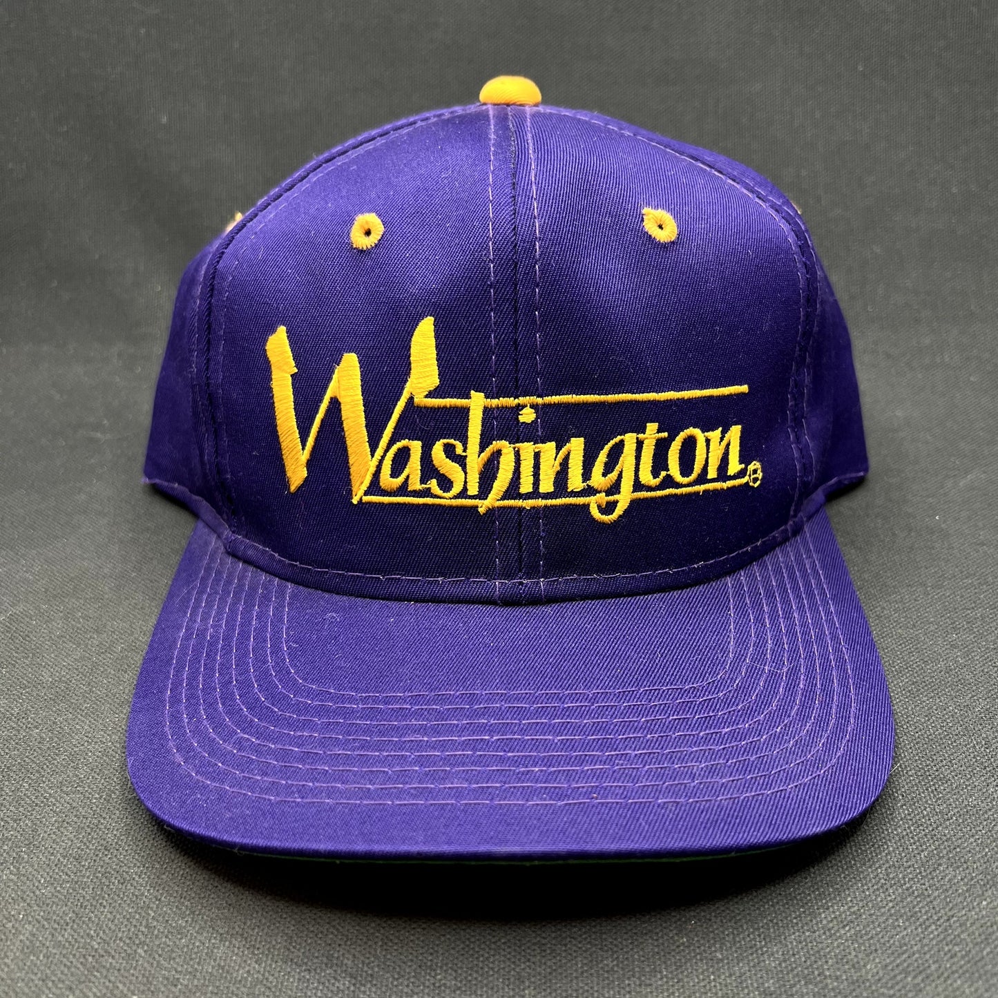 Vintage Washington Huskies The Game Snapback Hat Purple NCAA USA