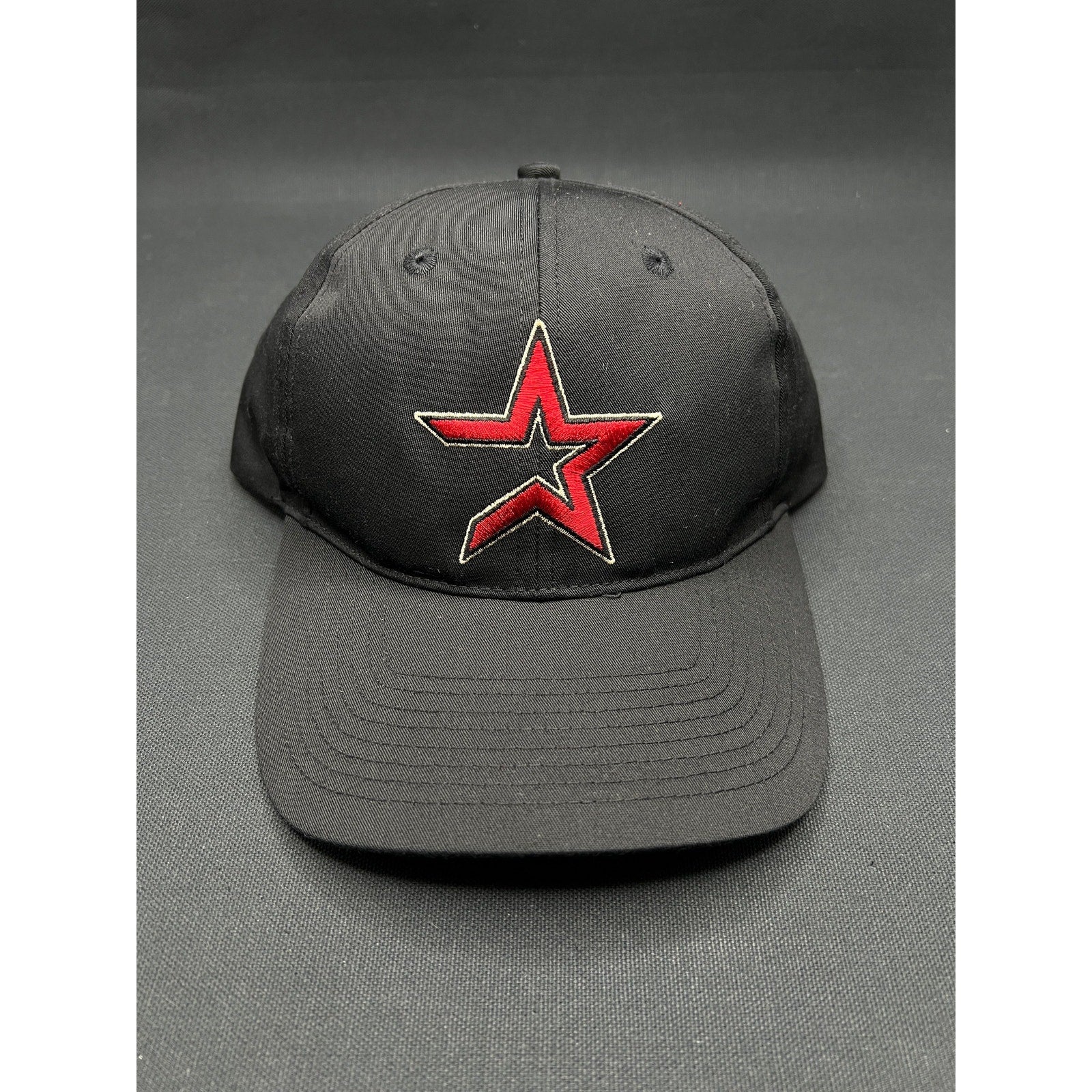 Vintage Houston Astros Black Snapback Hat – Twins Enterprise MLB Genuine Merchandise (Made in Taiwan)