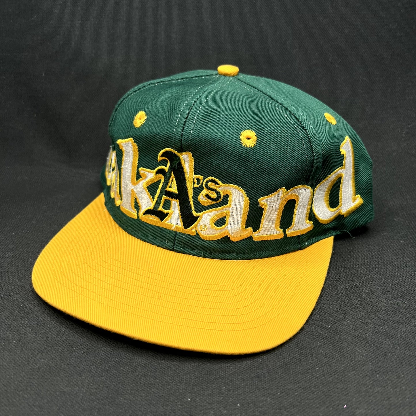 Vintage 90s Oakland A’s Logo 7 Snapback Hat Script Big Logo Green Yellow