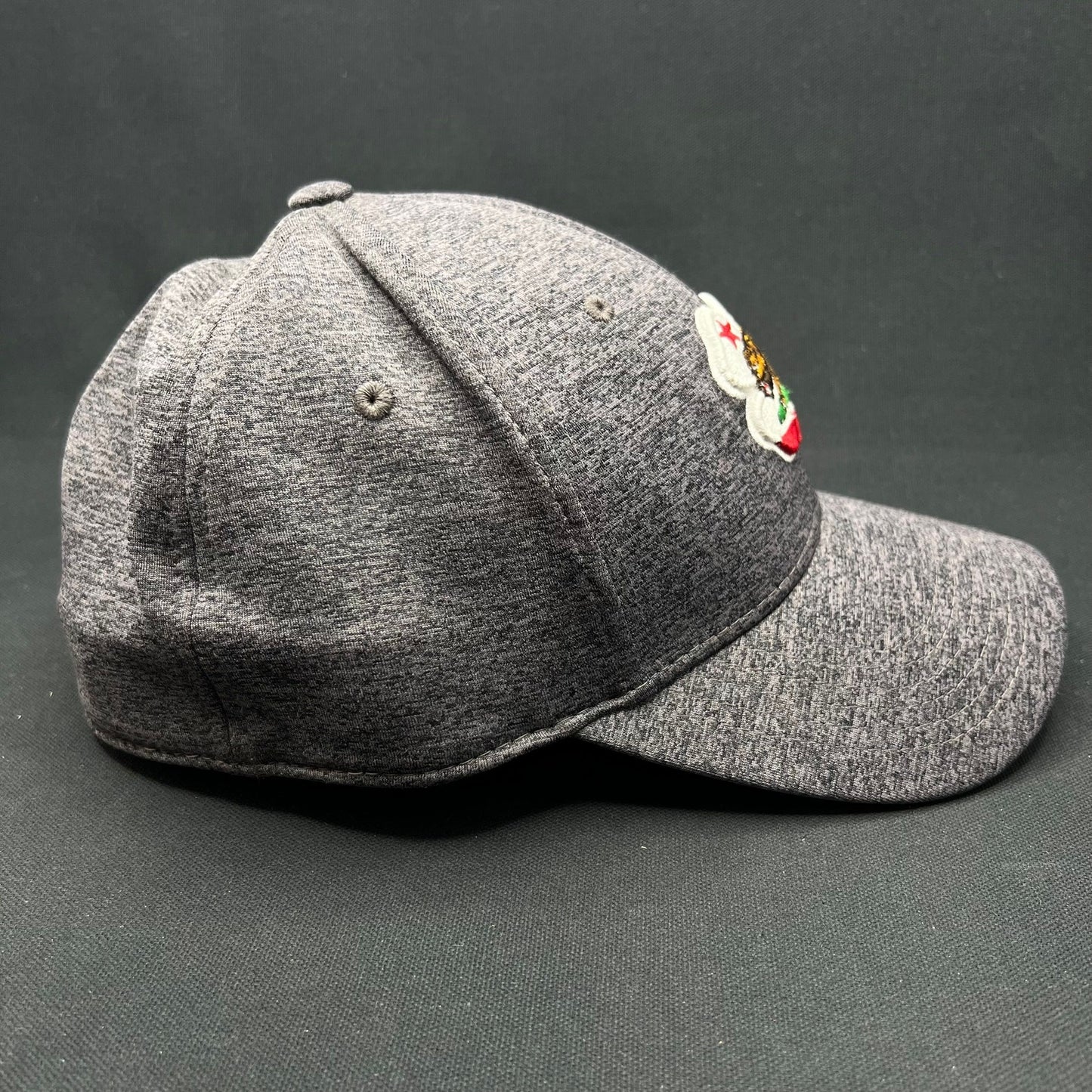 Black Clover California Bear Clover Hat Memory Fit Gray Golf Cap