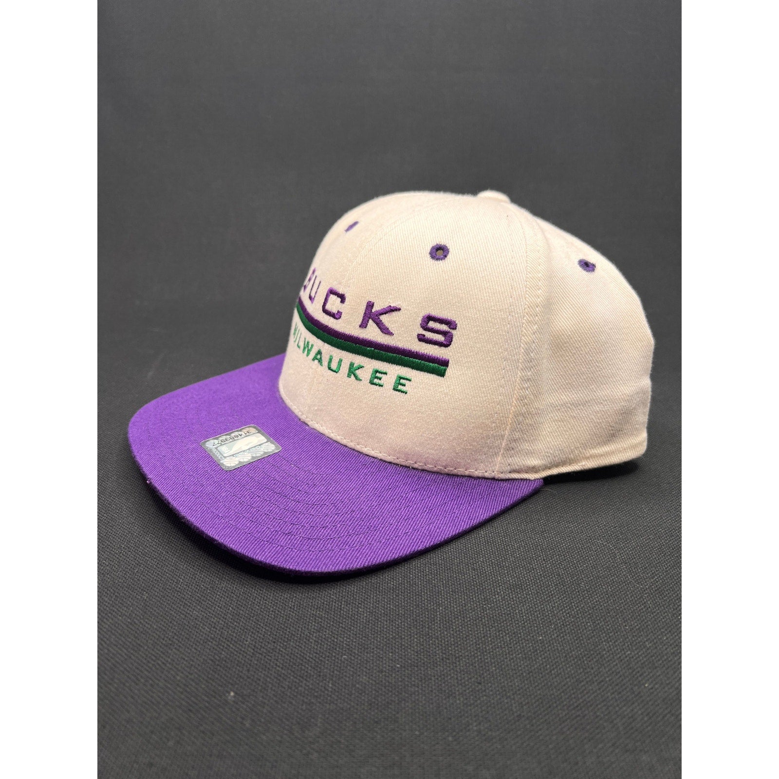 Vintage 1990s Milwaukee Bucks Snapback Hat Purple/White – Pro Player NBA