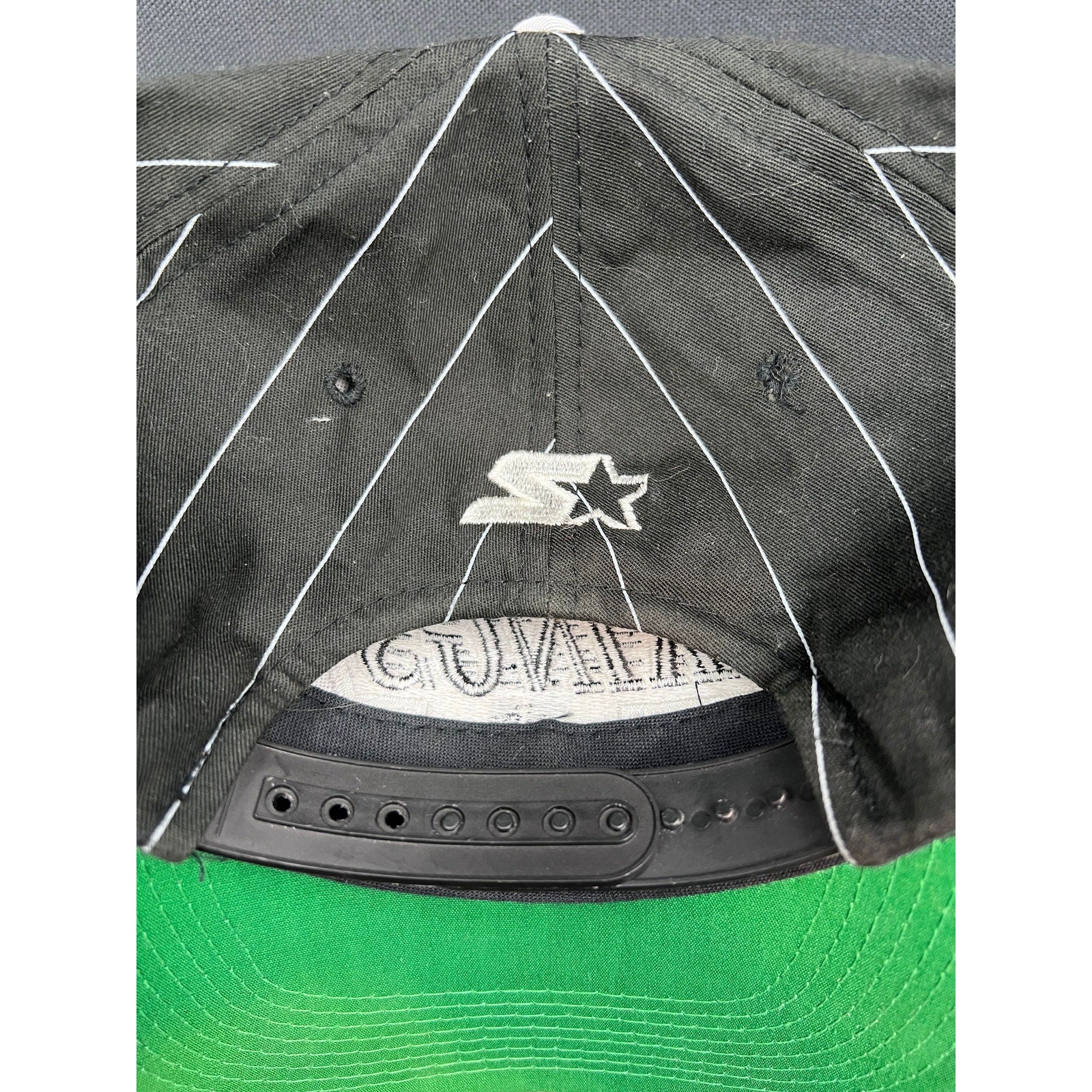 Vintage LA Kings 90's Starter NHL Snapback Hat Black Pinstripe Gray Brim Korea